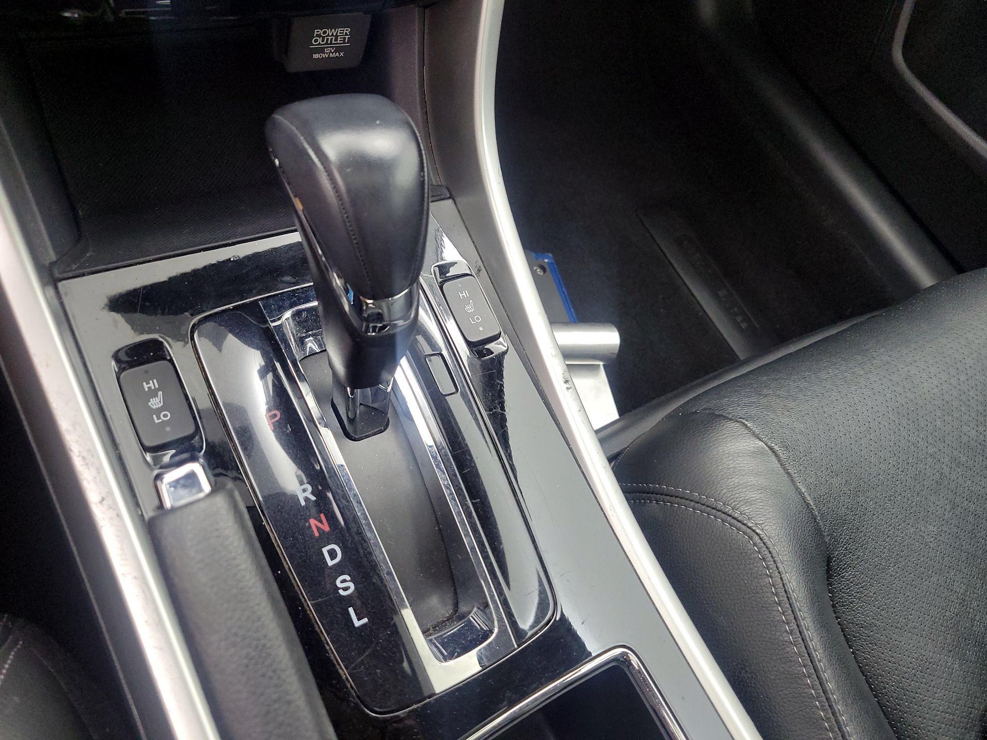 Thumbnail: 2016 Honda Accord - 17