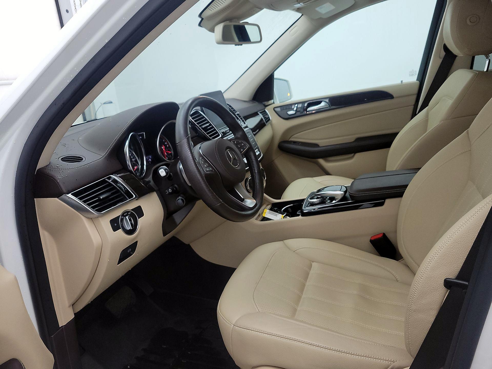 Thumbnail: 2019 Mercedes-Benz GLS - 11