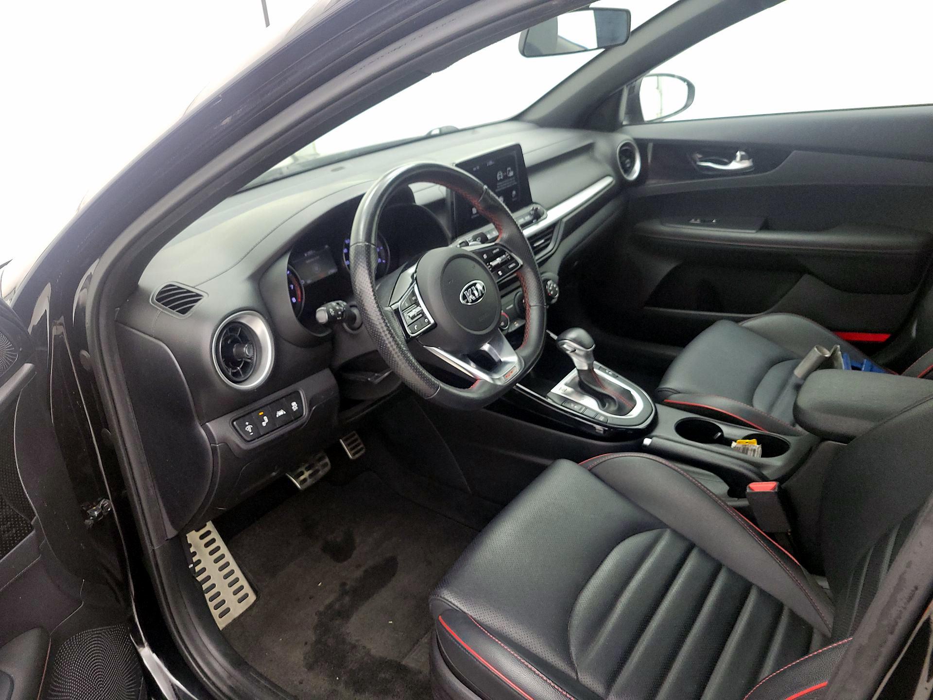 Thumbnail: 2020 Kia Forte - 11