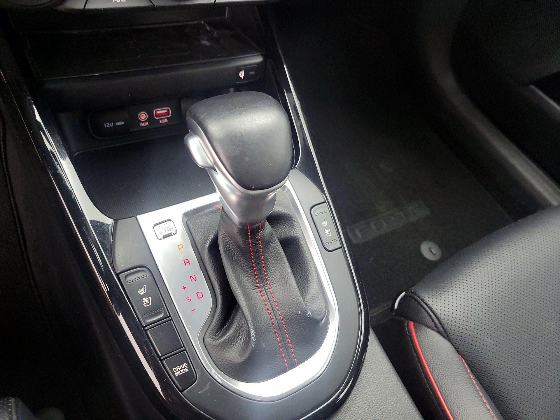 Thumbnail: 2020 Kia Forte - 17
