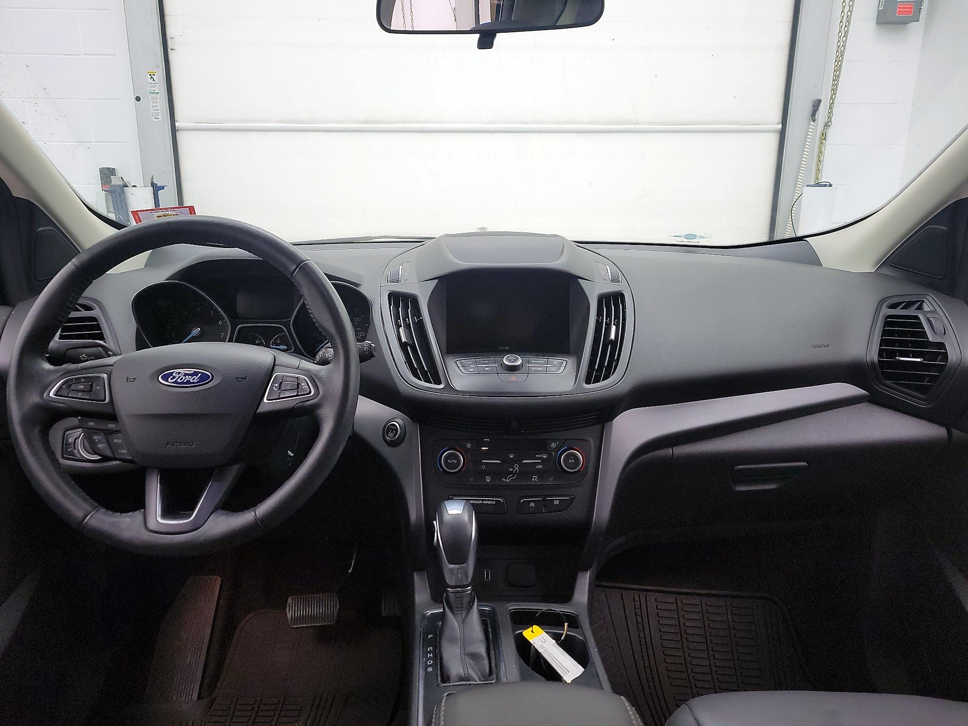 Thumbnail: 2019 Ford Escape - 9
