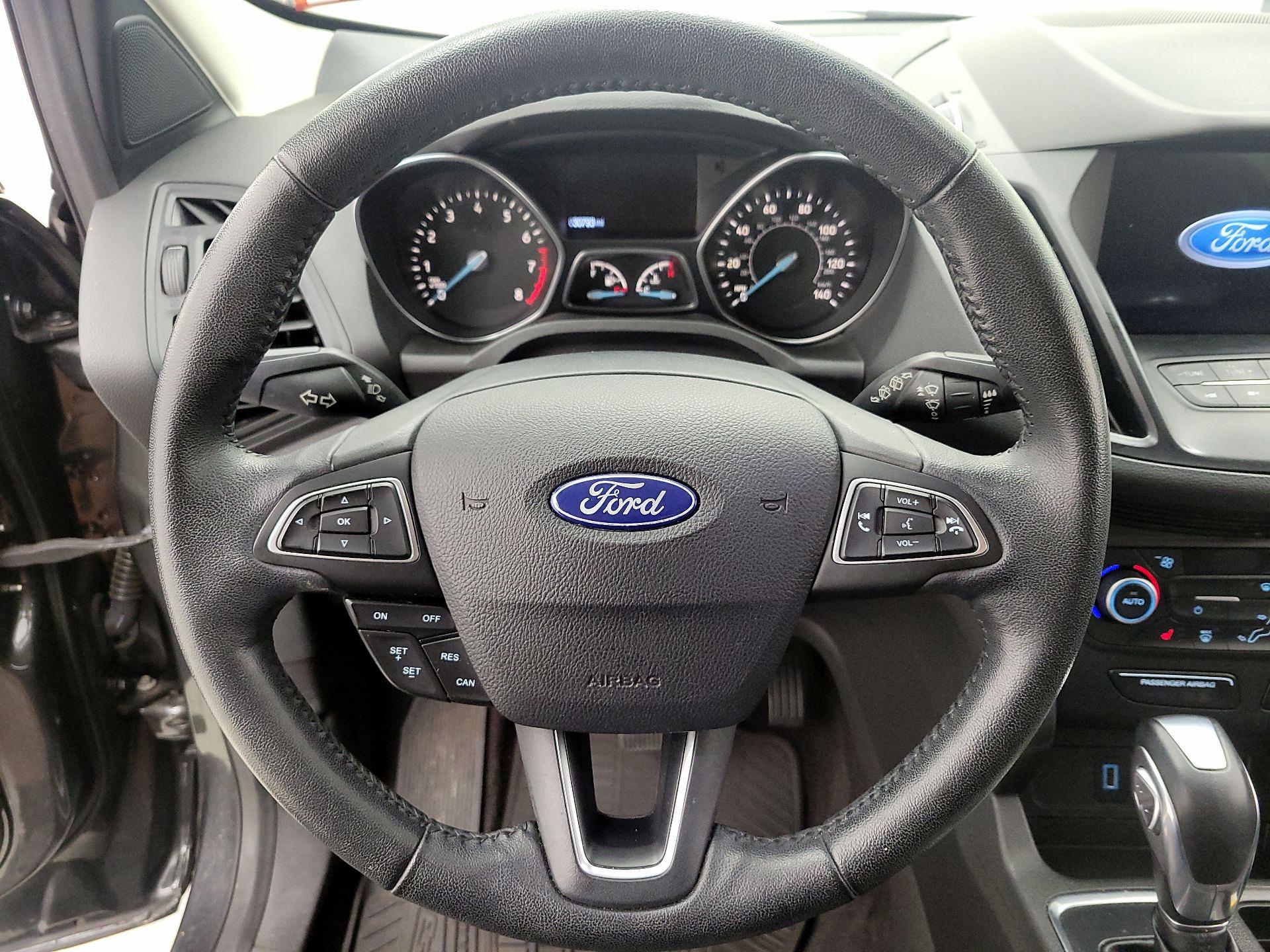 Thumbnail: 2019 Ford Escape - 10