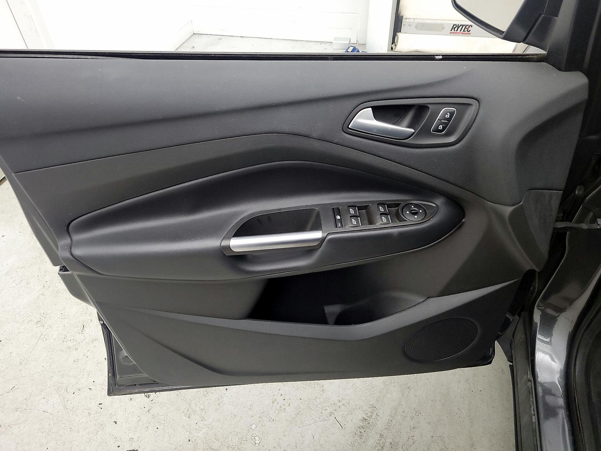 Thumbnail: 2019 Ford Escape - 12