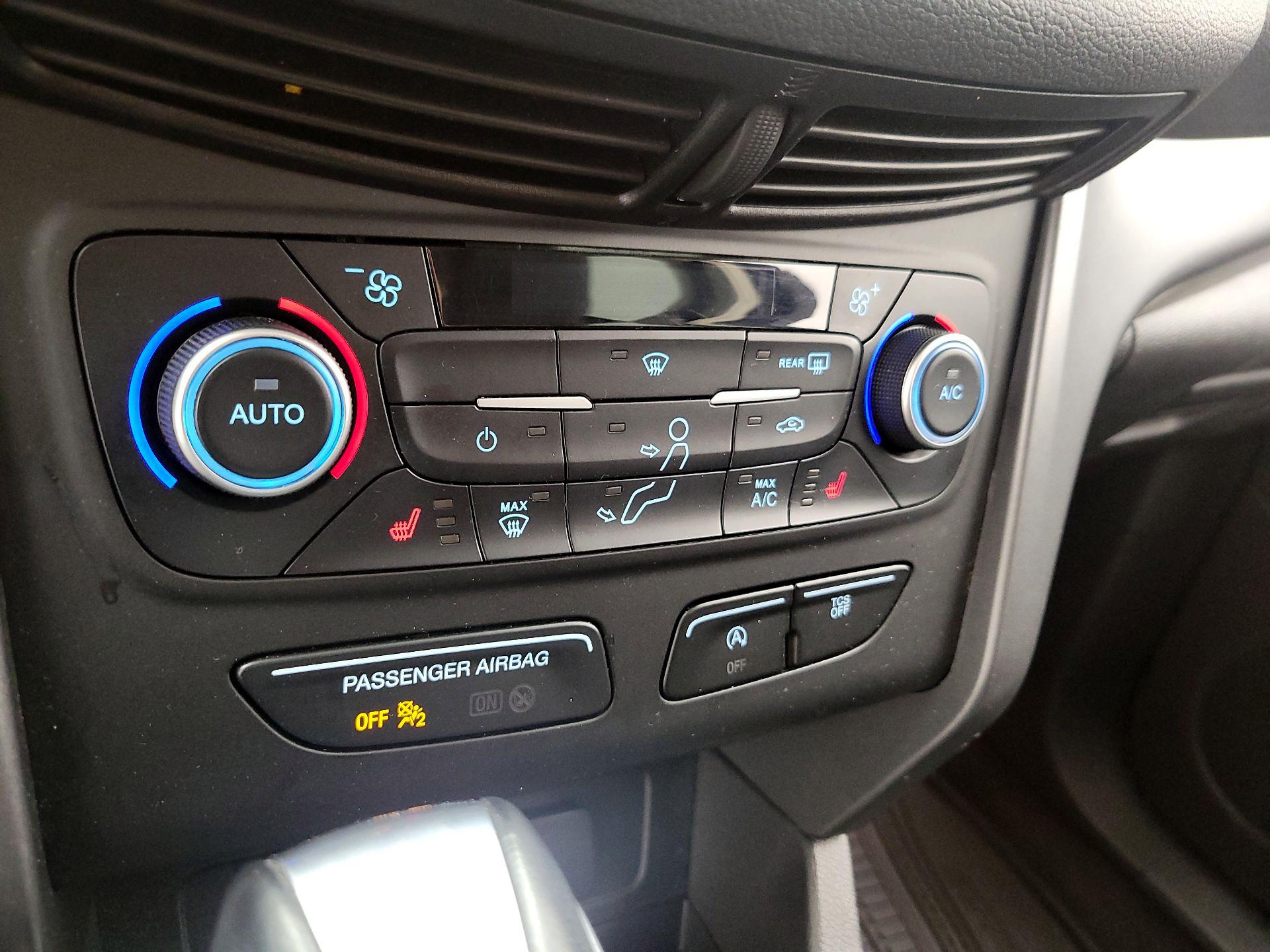 Thumbnail: 2019 Ford Escape - 16