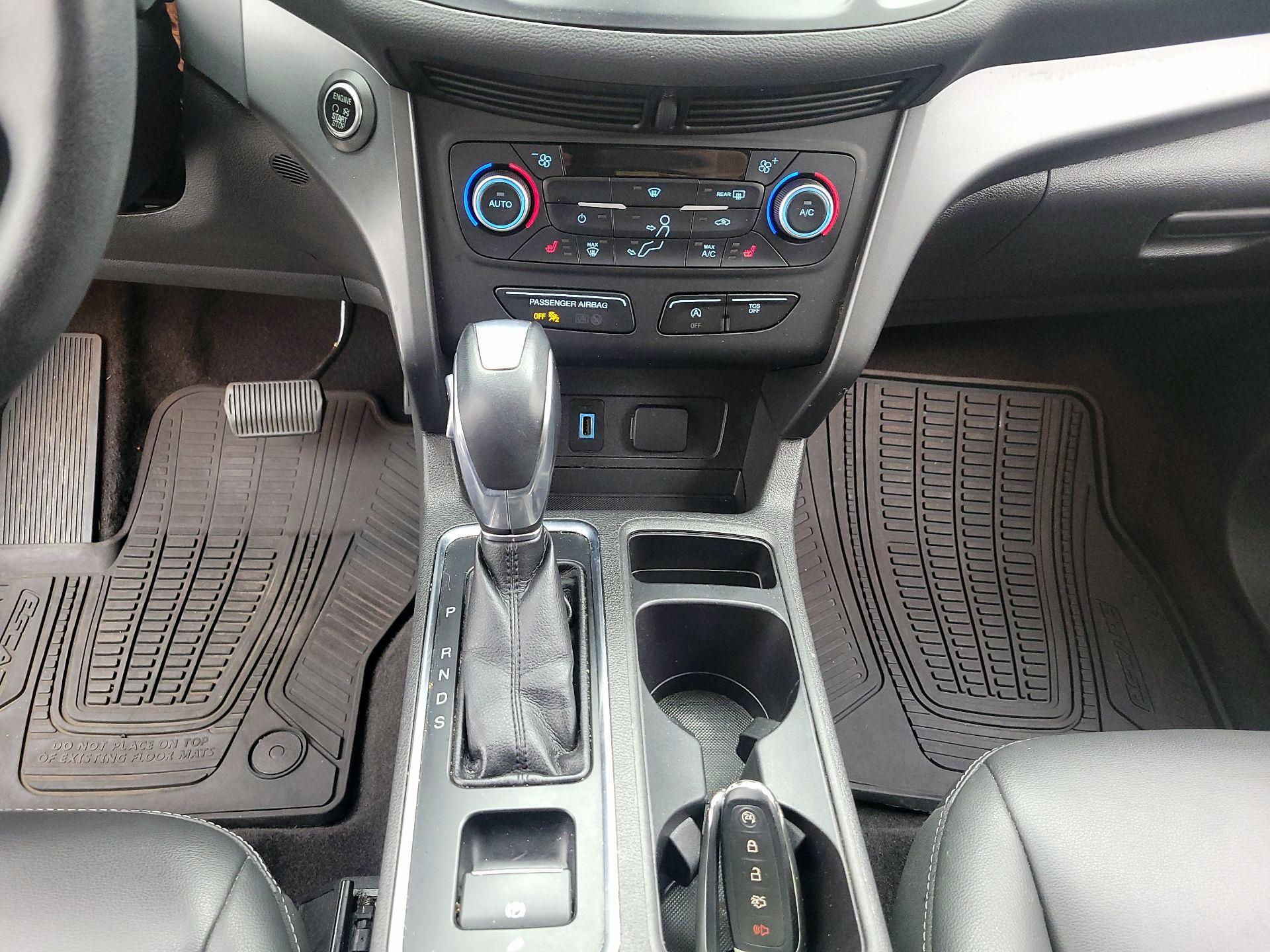 Thumbnail: 2019 Ford Escape - 17