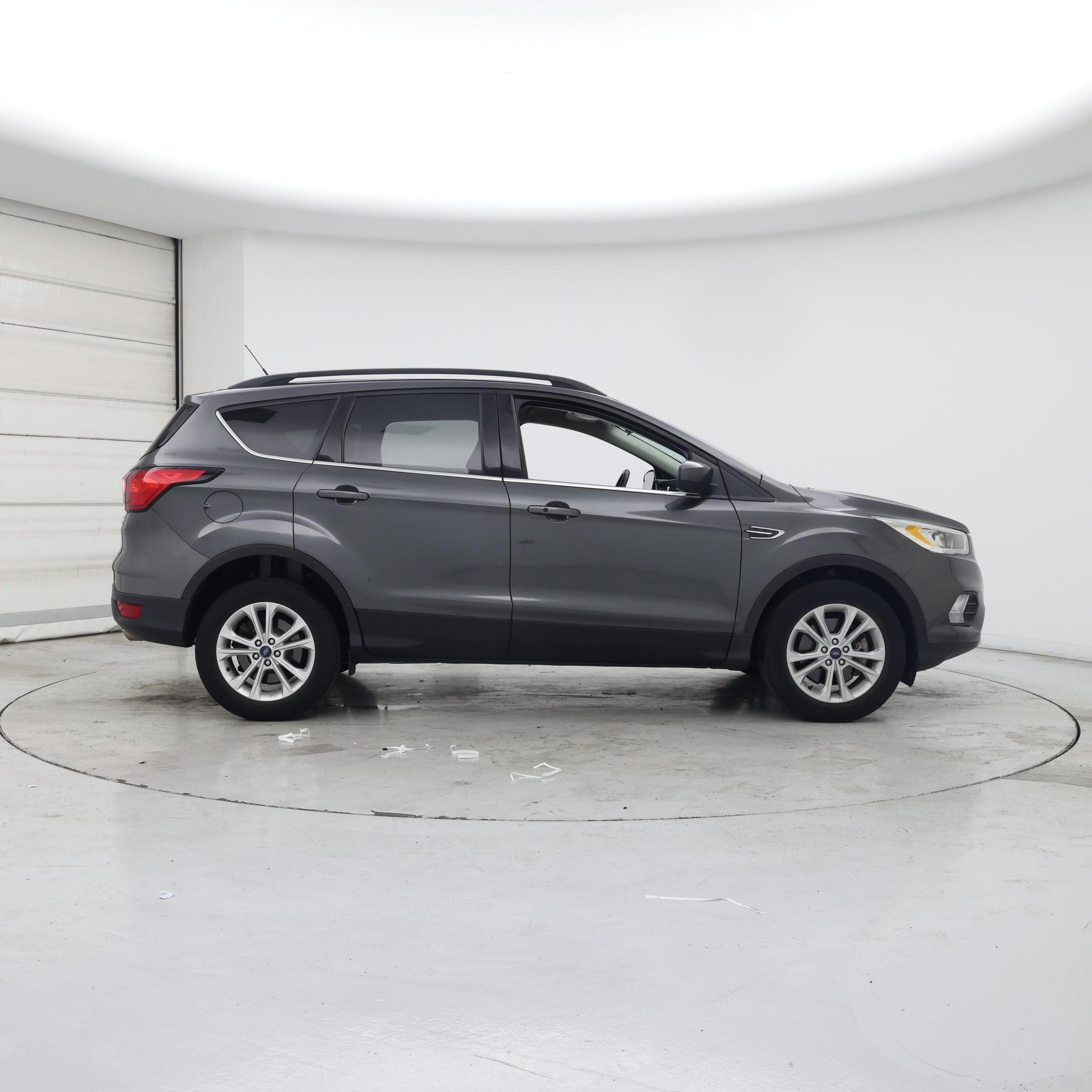 Thumbnail: 2019 Ford Escape - 7