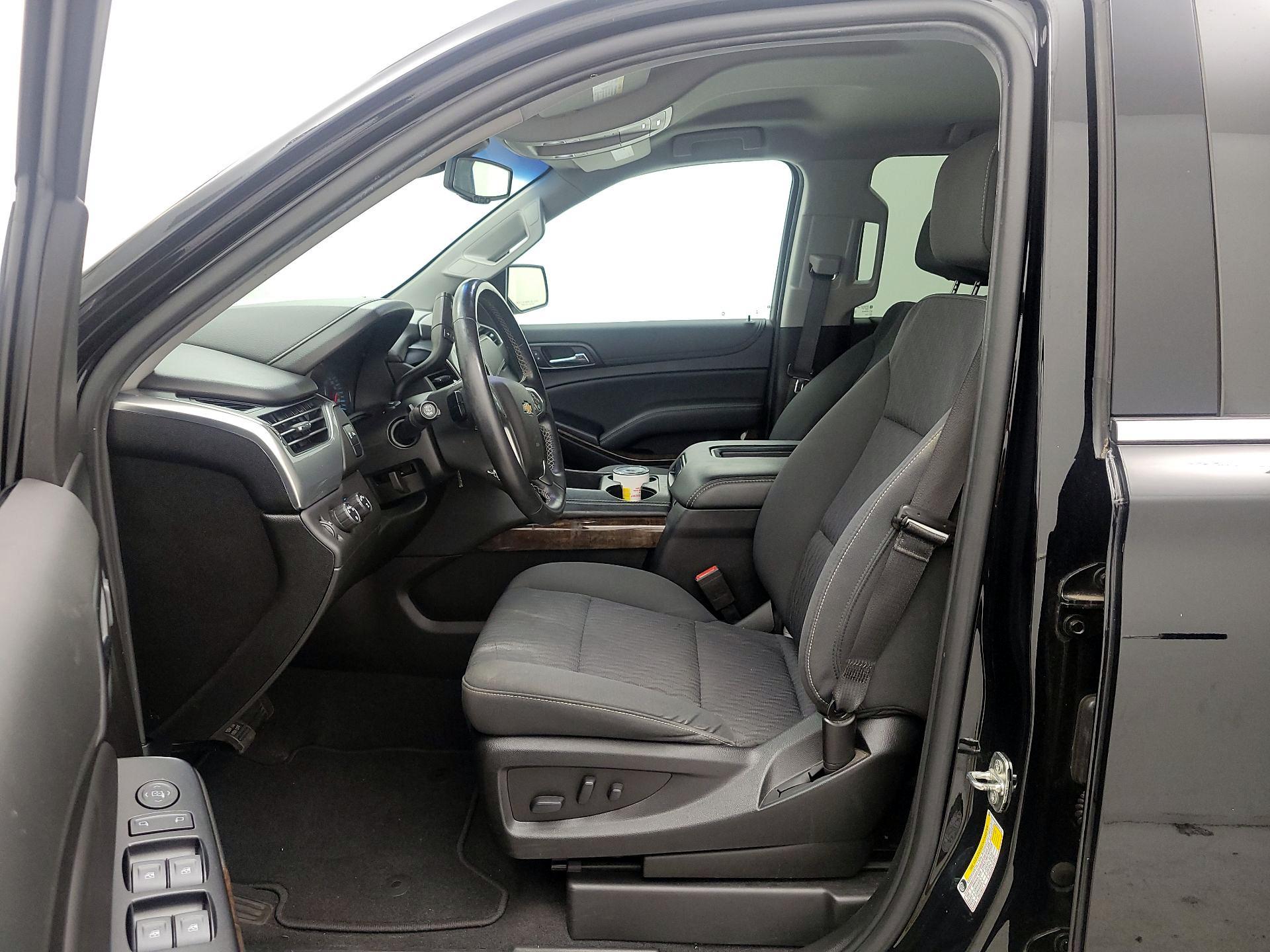 Thumbnail: 2019 Chevrolet Tahoe - 11