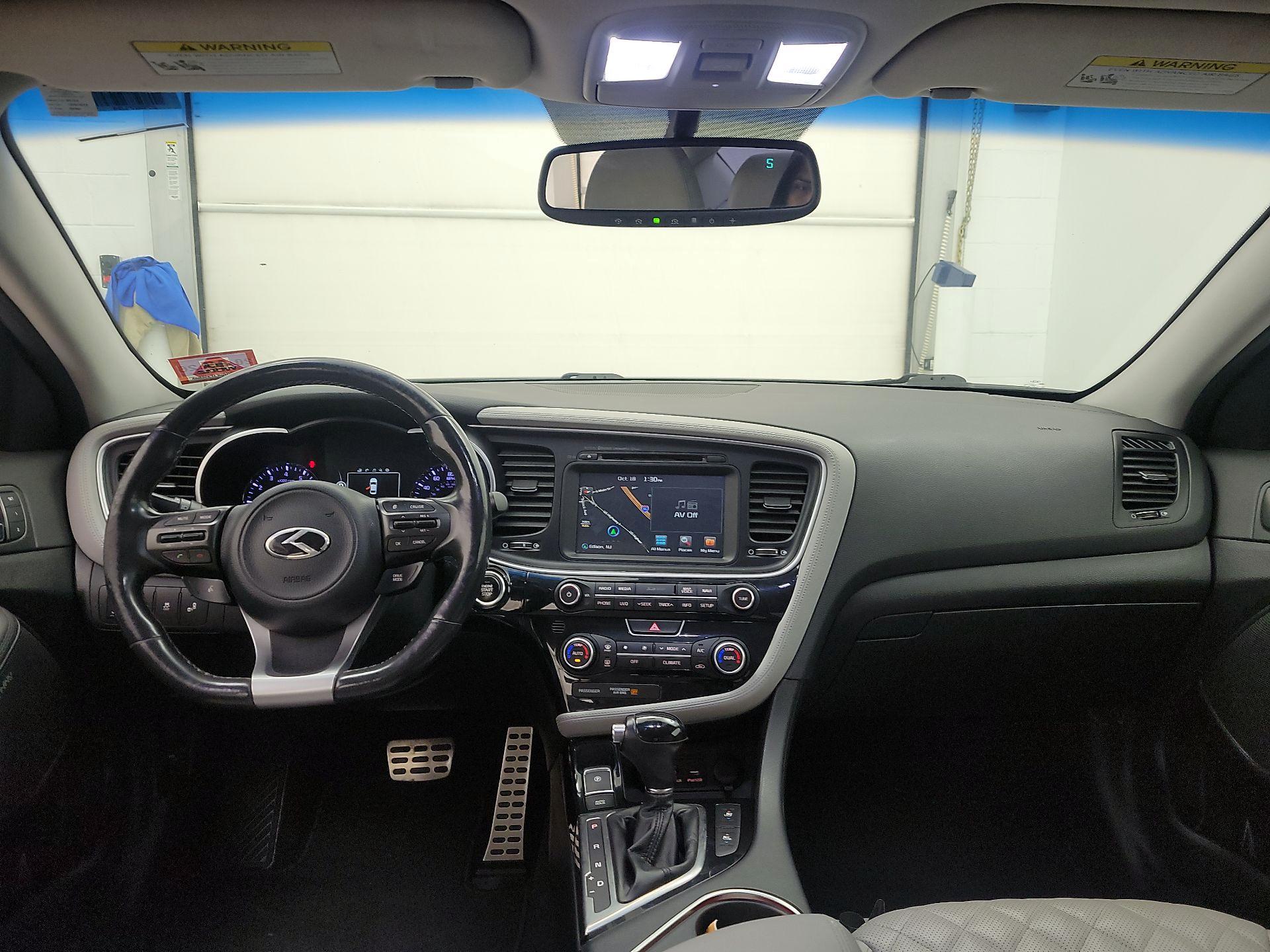 Thumbnail: 2015 Kia Optima - 9