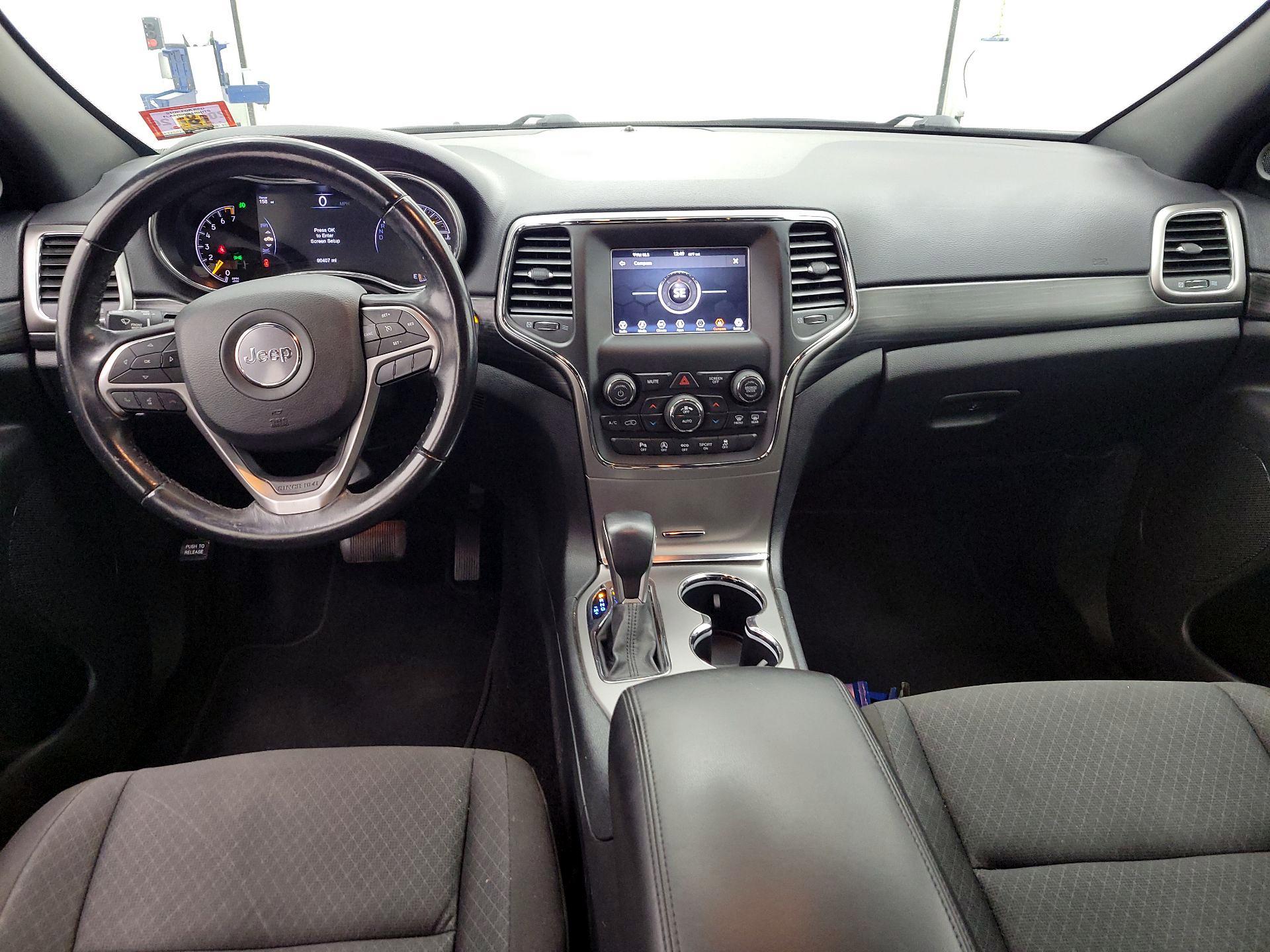 Thumbnail: 2019 Jeep Grand Cherokee - 9