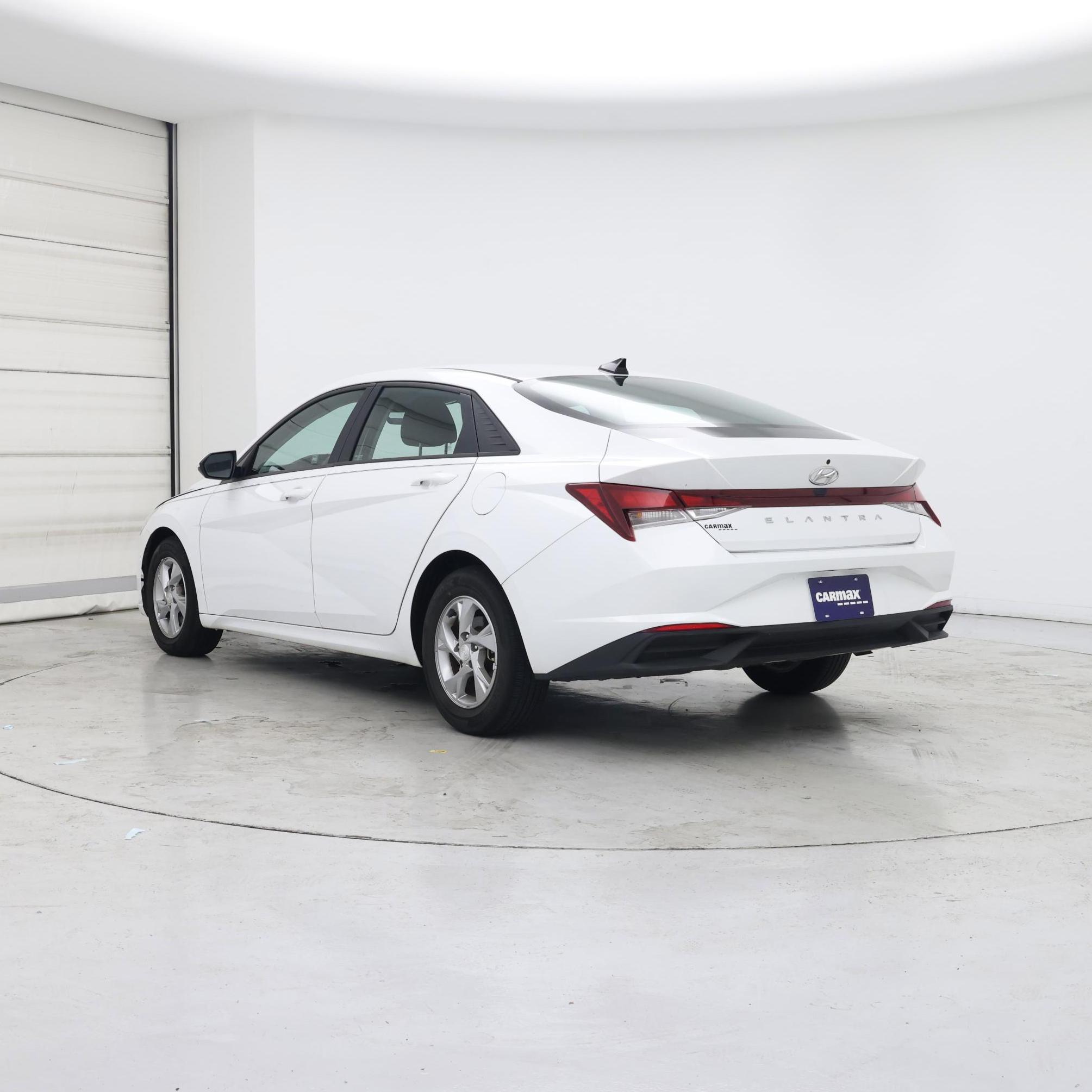Thumbnail: 2021 Hyundai Elantra - 2