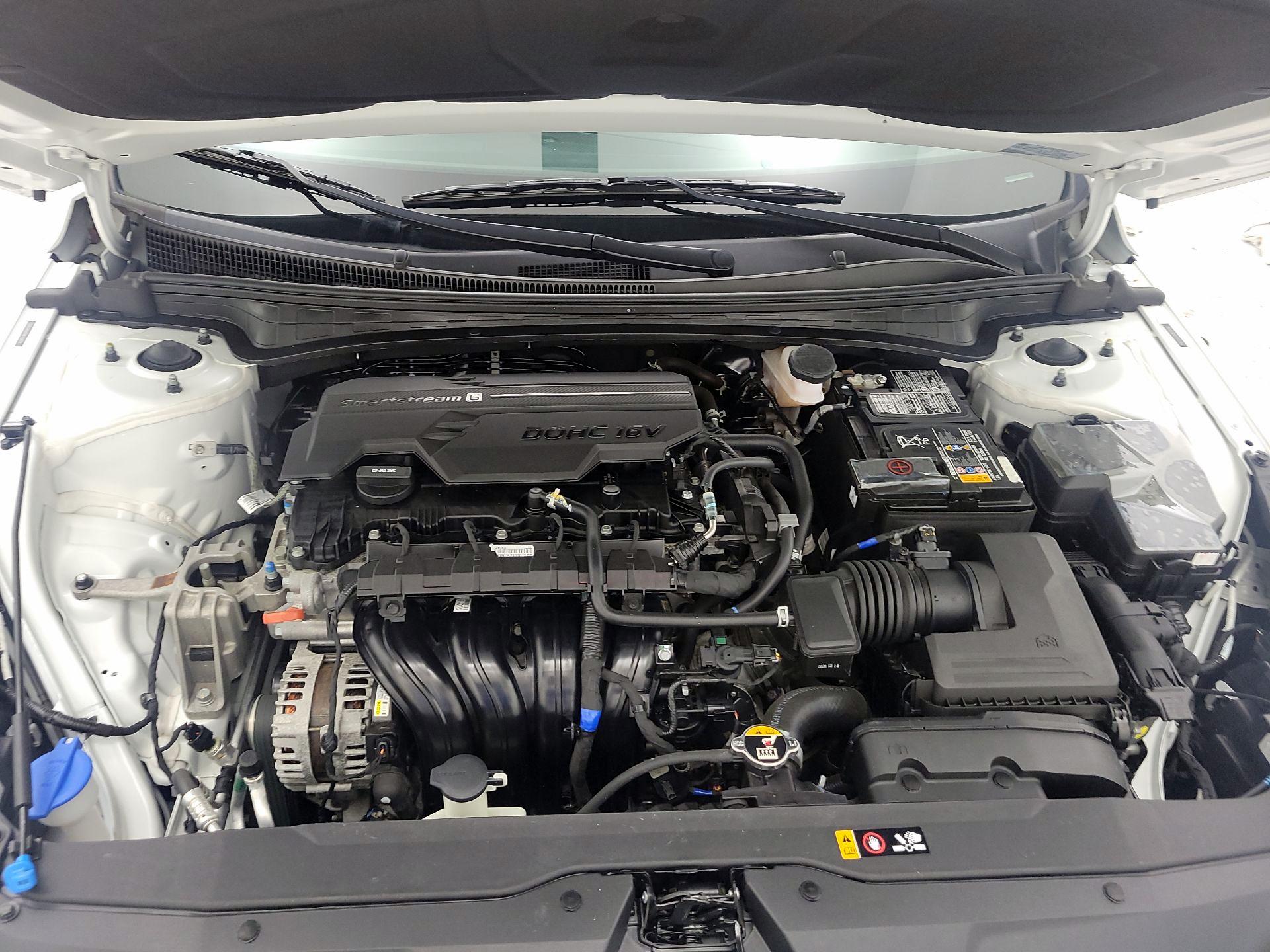 Thumbnail: 2021 Hyundai Elantra - 20