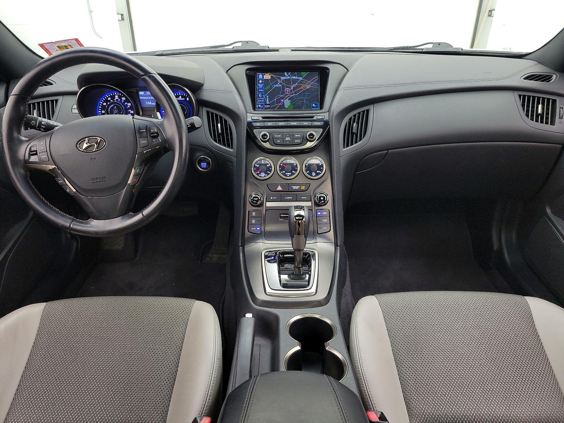 Thumbnail: 2013 Hyundai Genesis - 9