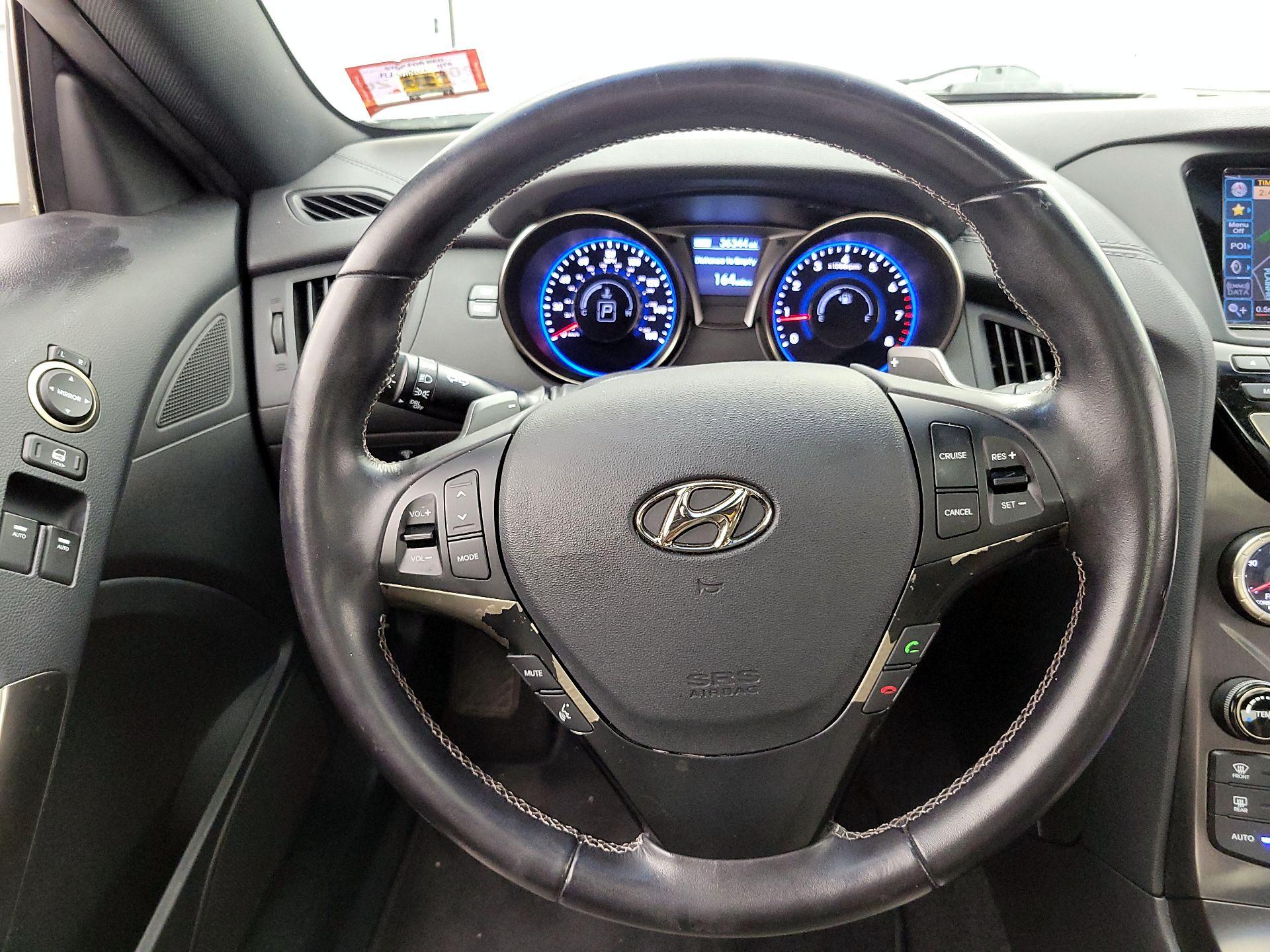 Thumbnail: 2013 Hyundai Genesis - 10