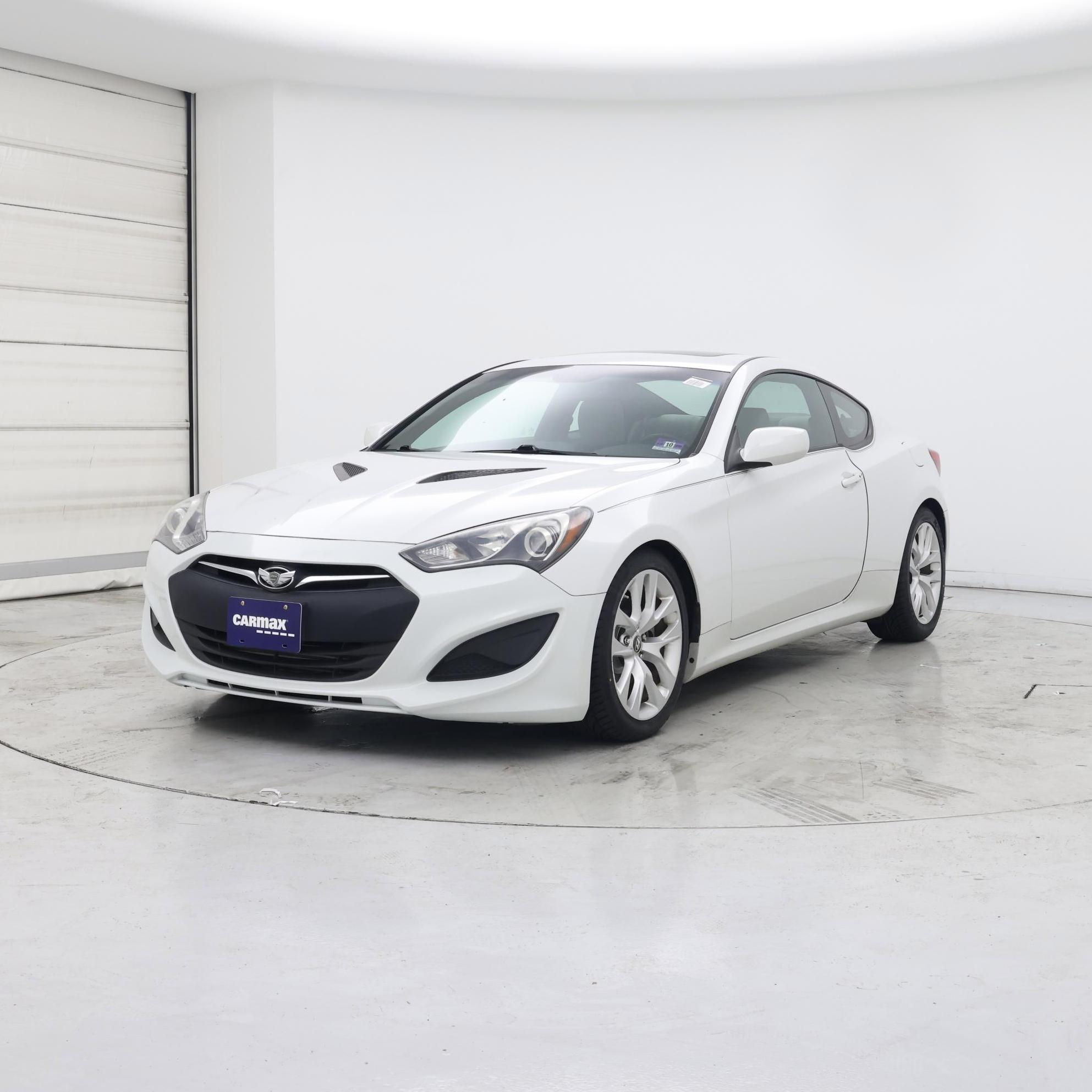 Thumbnail: 2013 Hyundai Genesis - 4