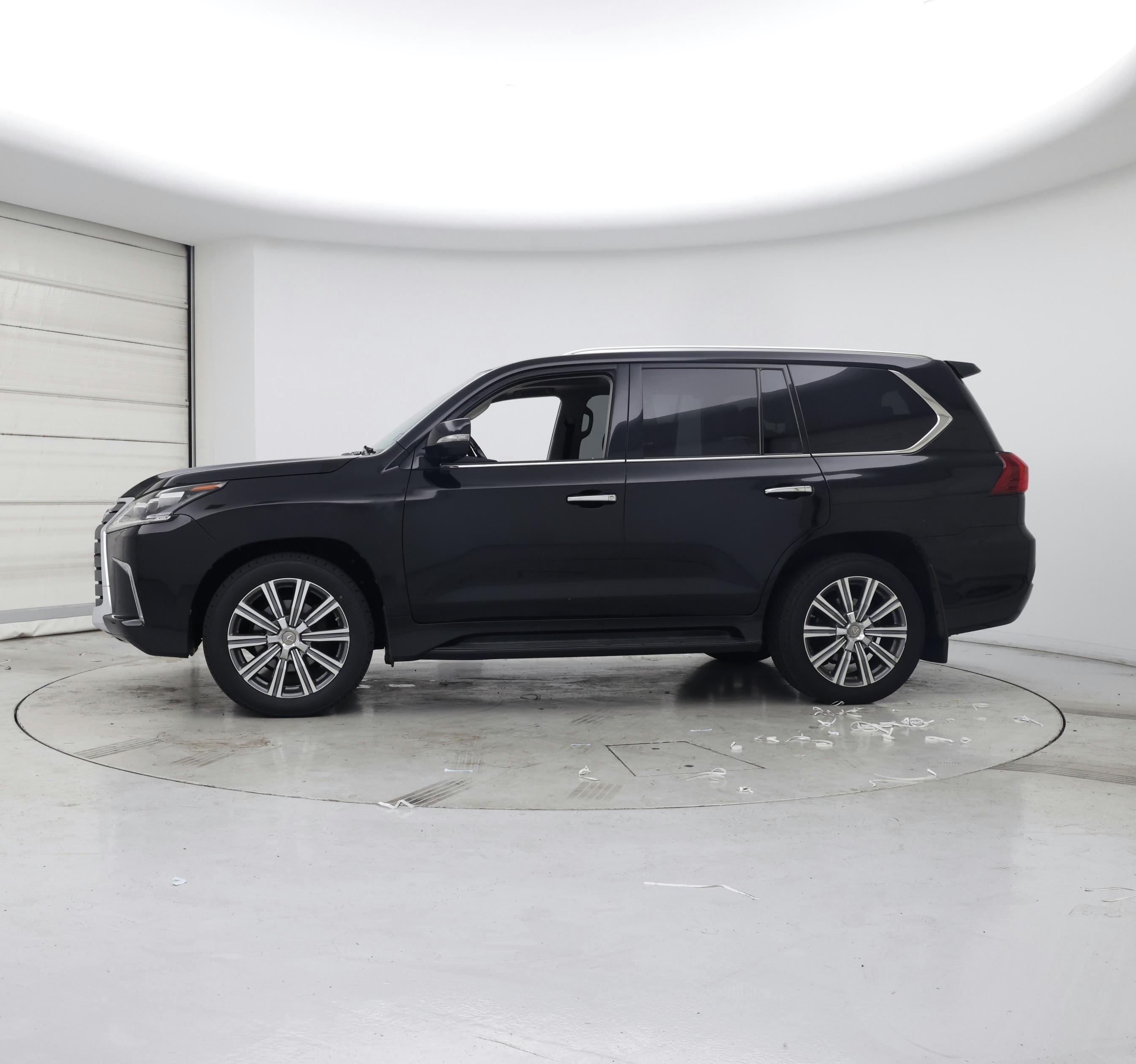 Thumbnail: 2017 Lexus LX - 3