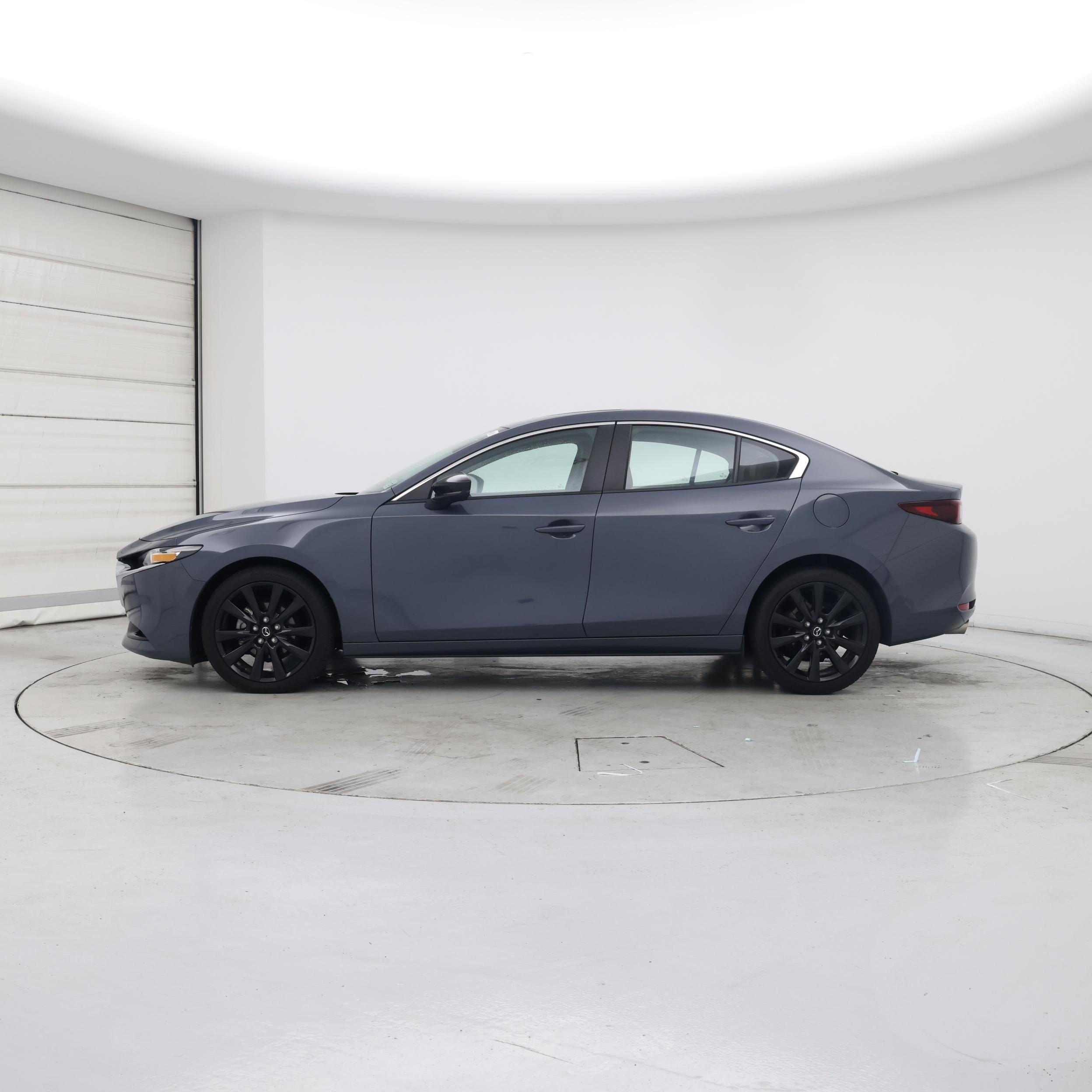 Thumbnail: 2022 Mazda Mazda3 - 3