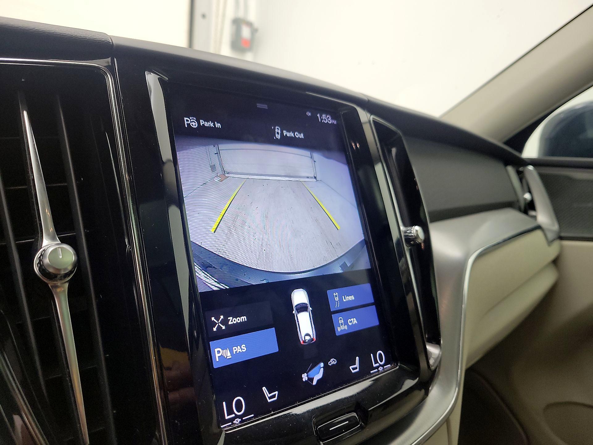 Thumbnail: 2019 Volvo XC60 - 13