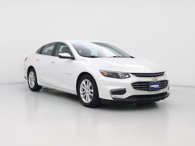 White 2017 Chevrolet Malibu LT