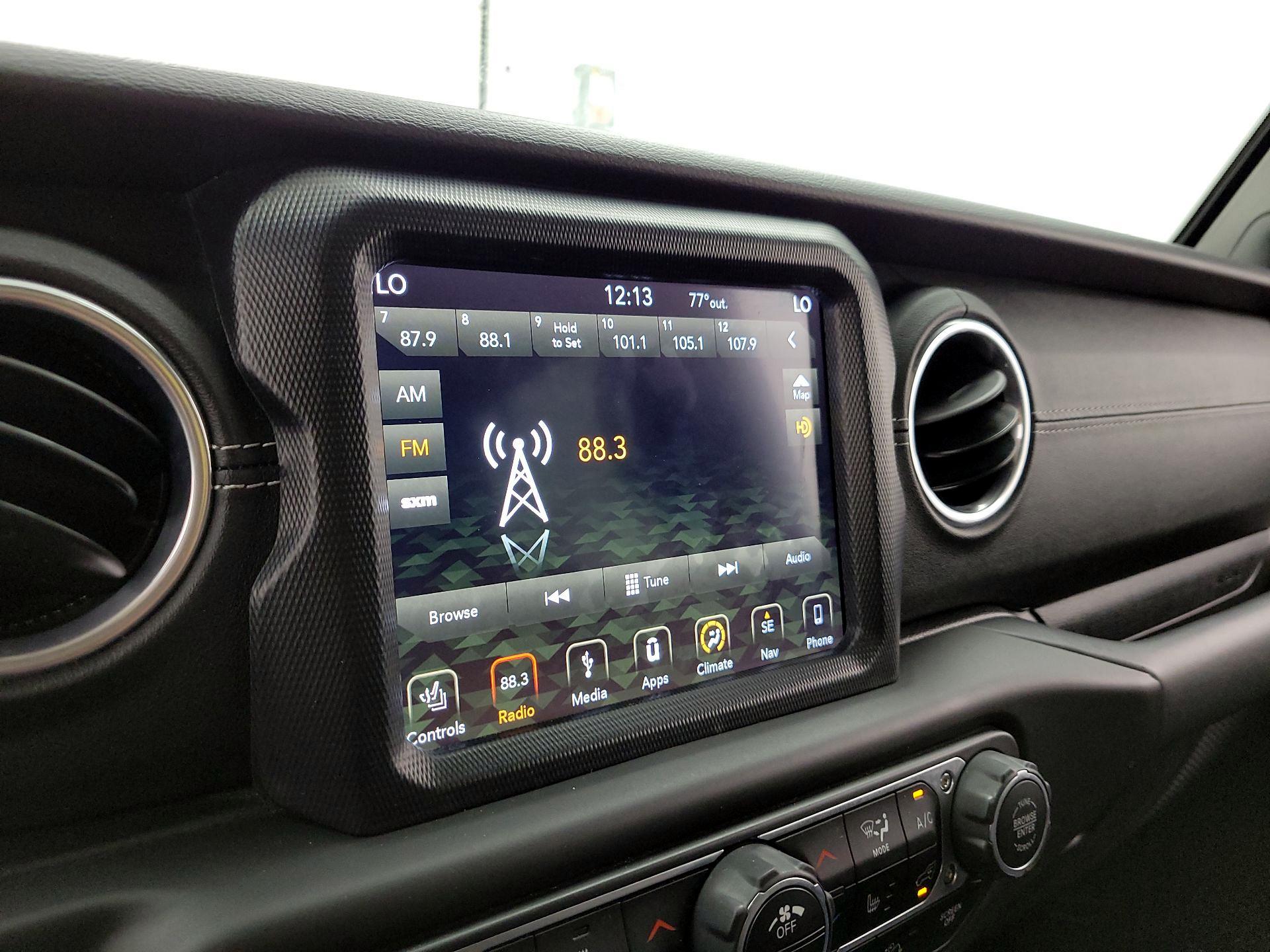 Thumbnail: 2018 Jeep Wrangler - 16