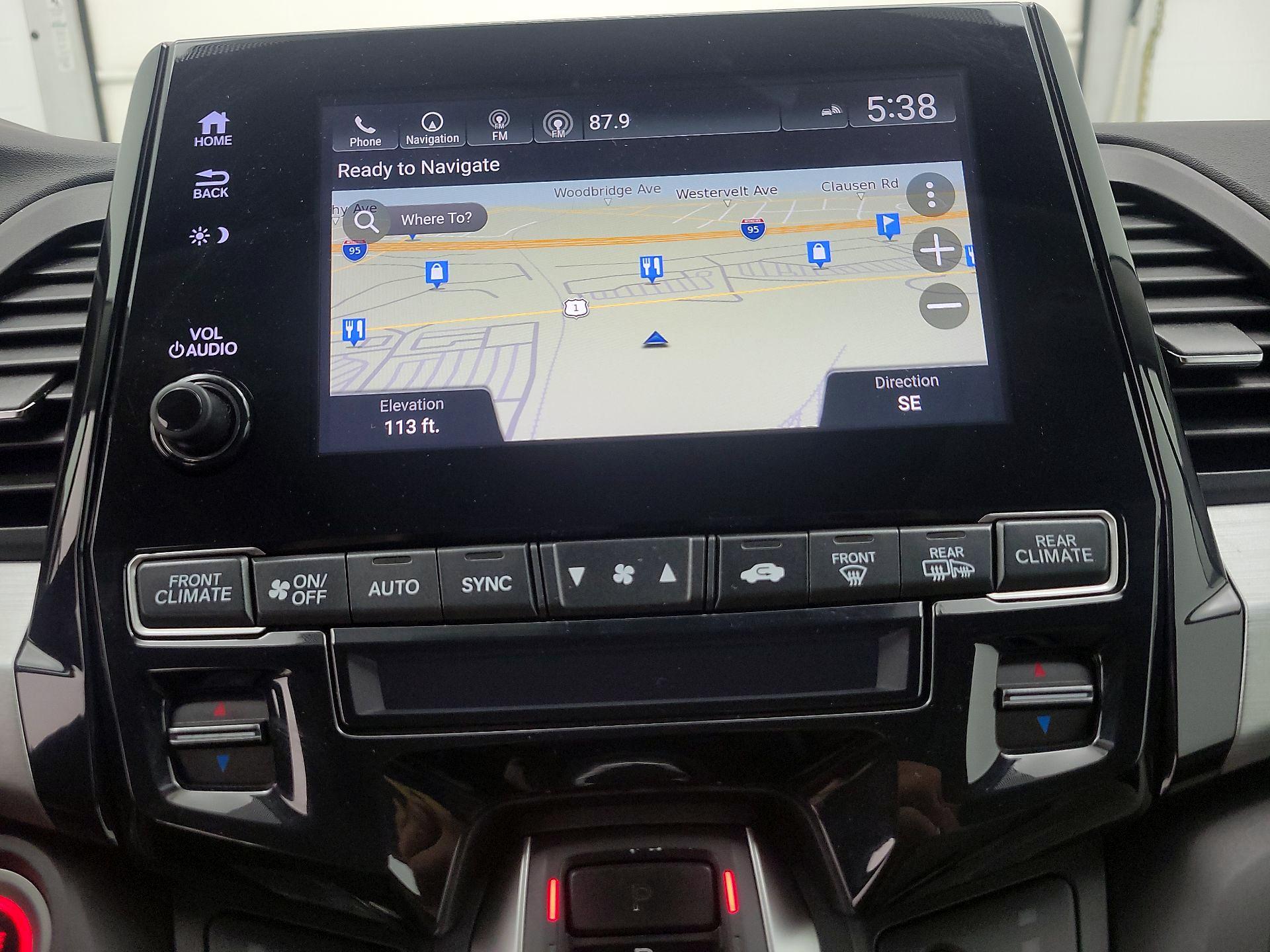 Thumbnail: 2018 Honda Odyssey - 14