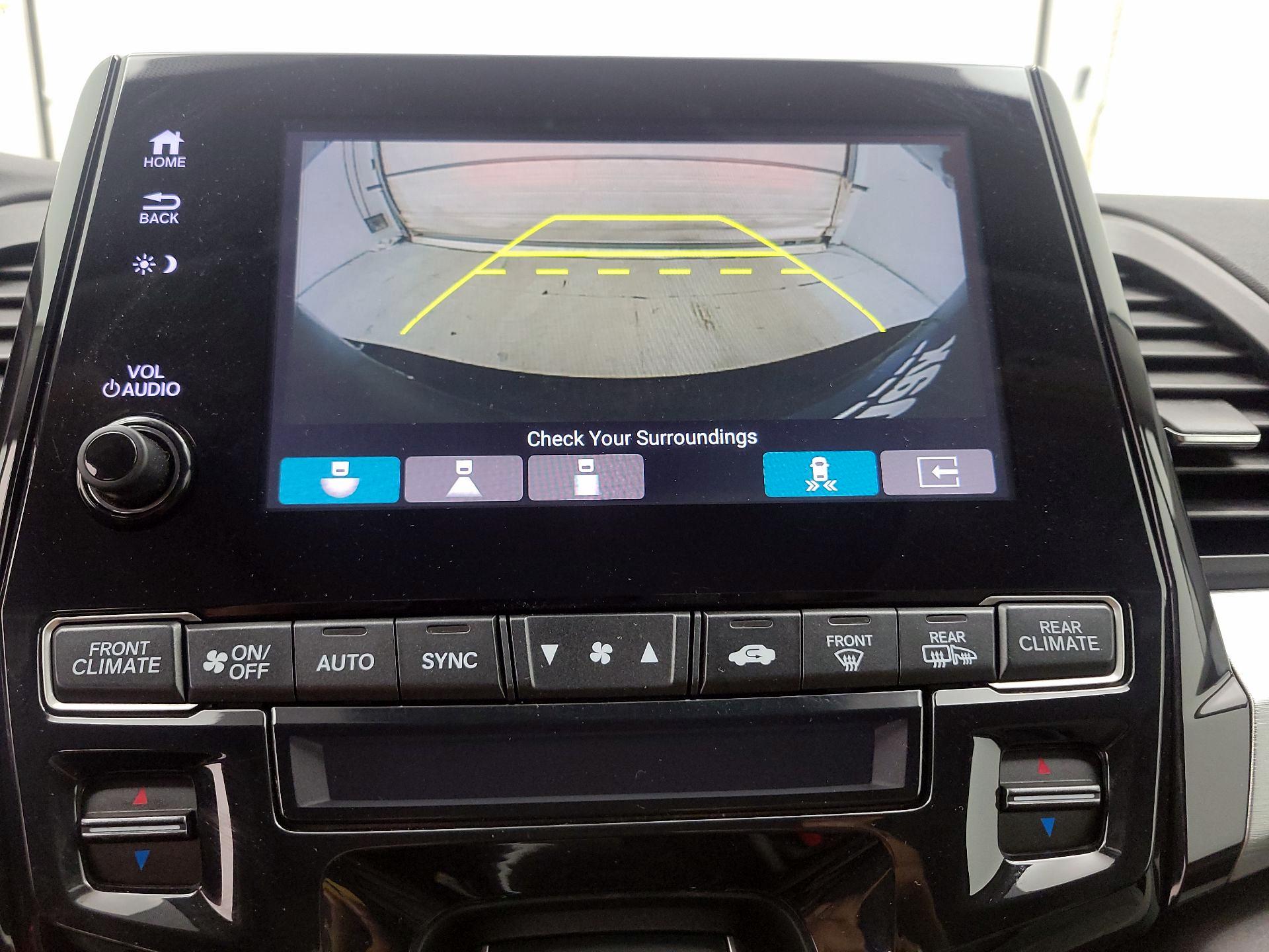 Thumbnail: 2018 Honda Odyssey - 15