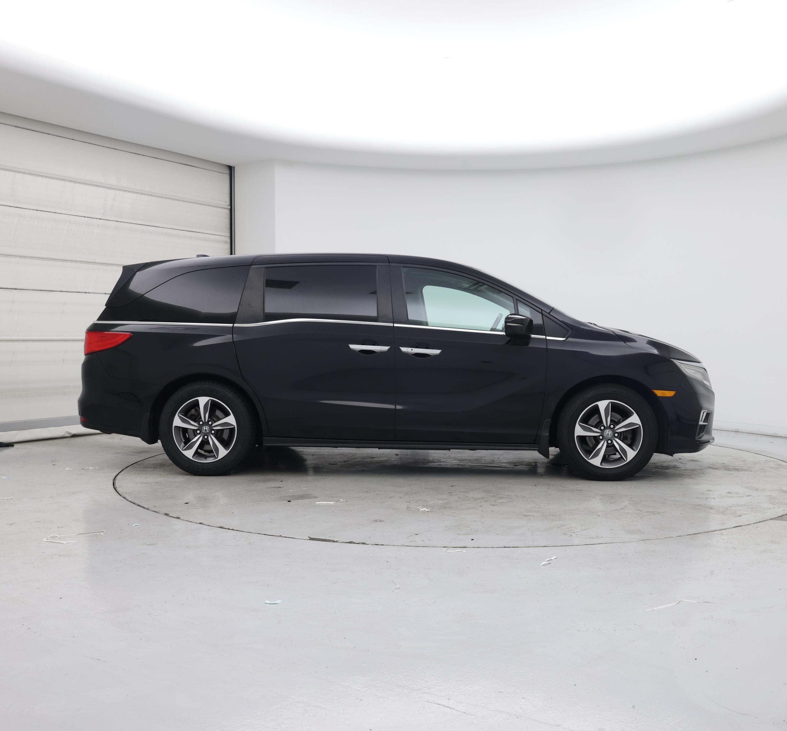 Thumbnail: 2018 Honda Odyssey - 7