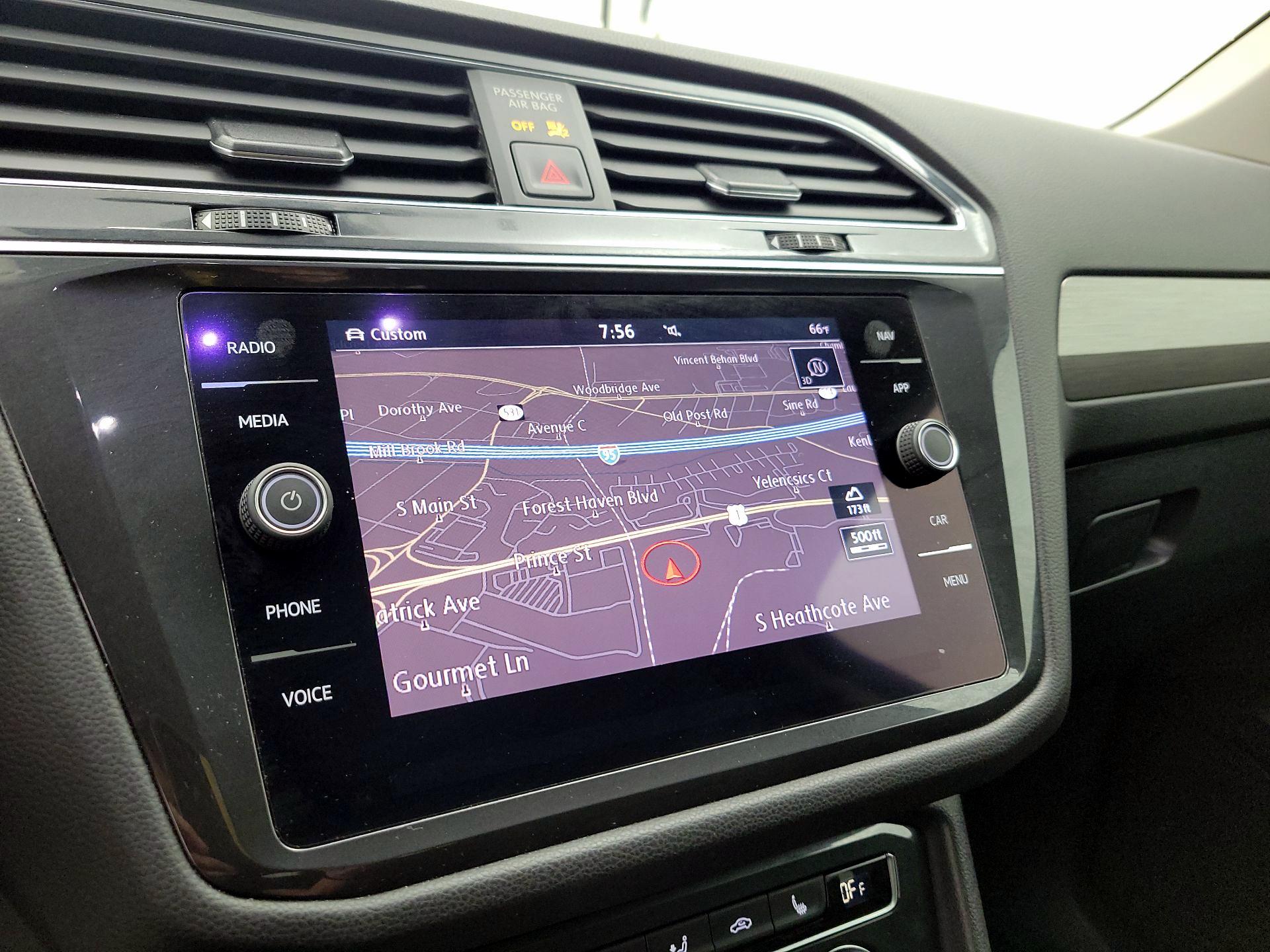 Thumbnail: 2019 Volkswagen Tiguan - 14