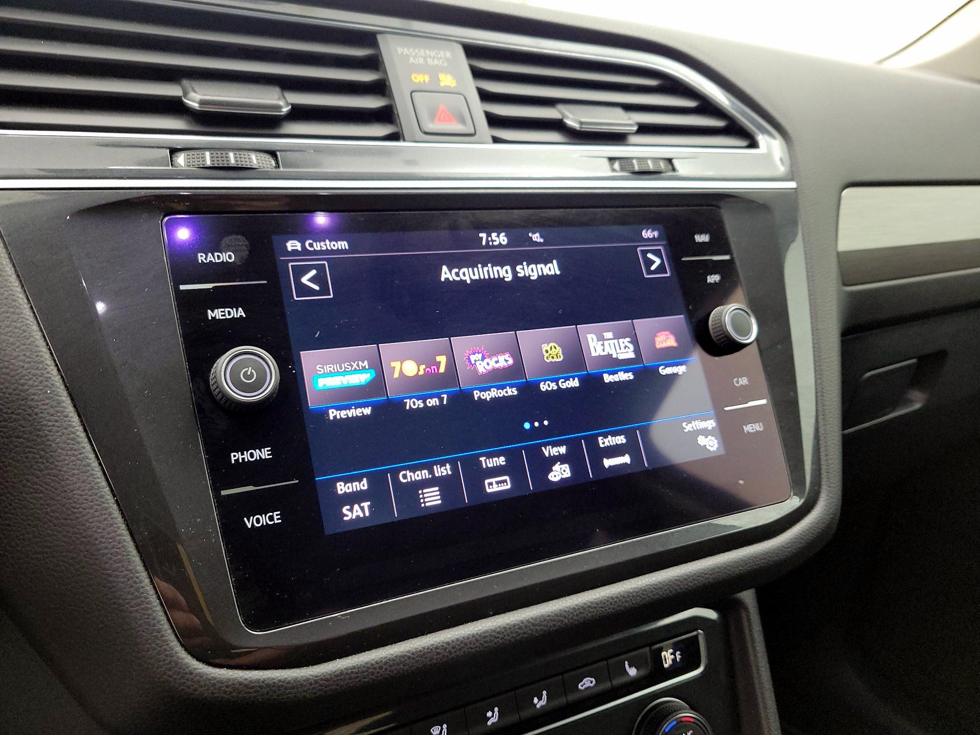 Thumbnail: 2019 Volkswagen Tiguan - 16