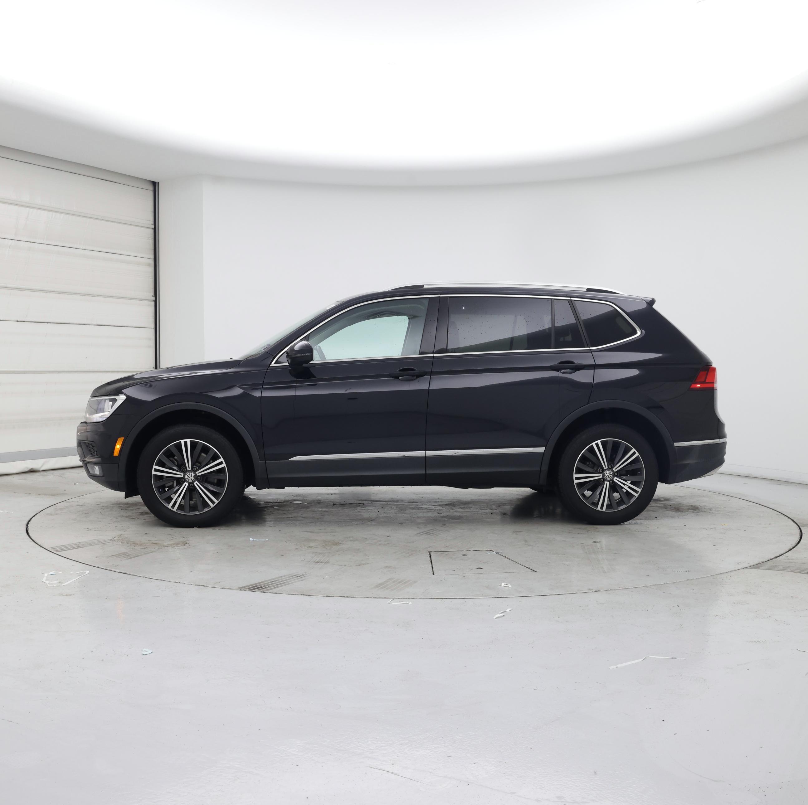 Thumbnail: 2019 Volkswagen Tiguan - 3