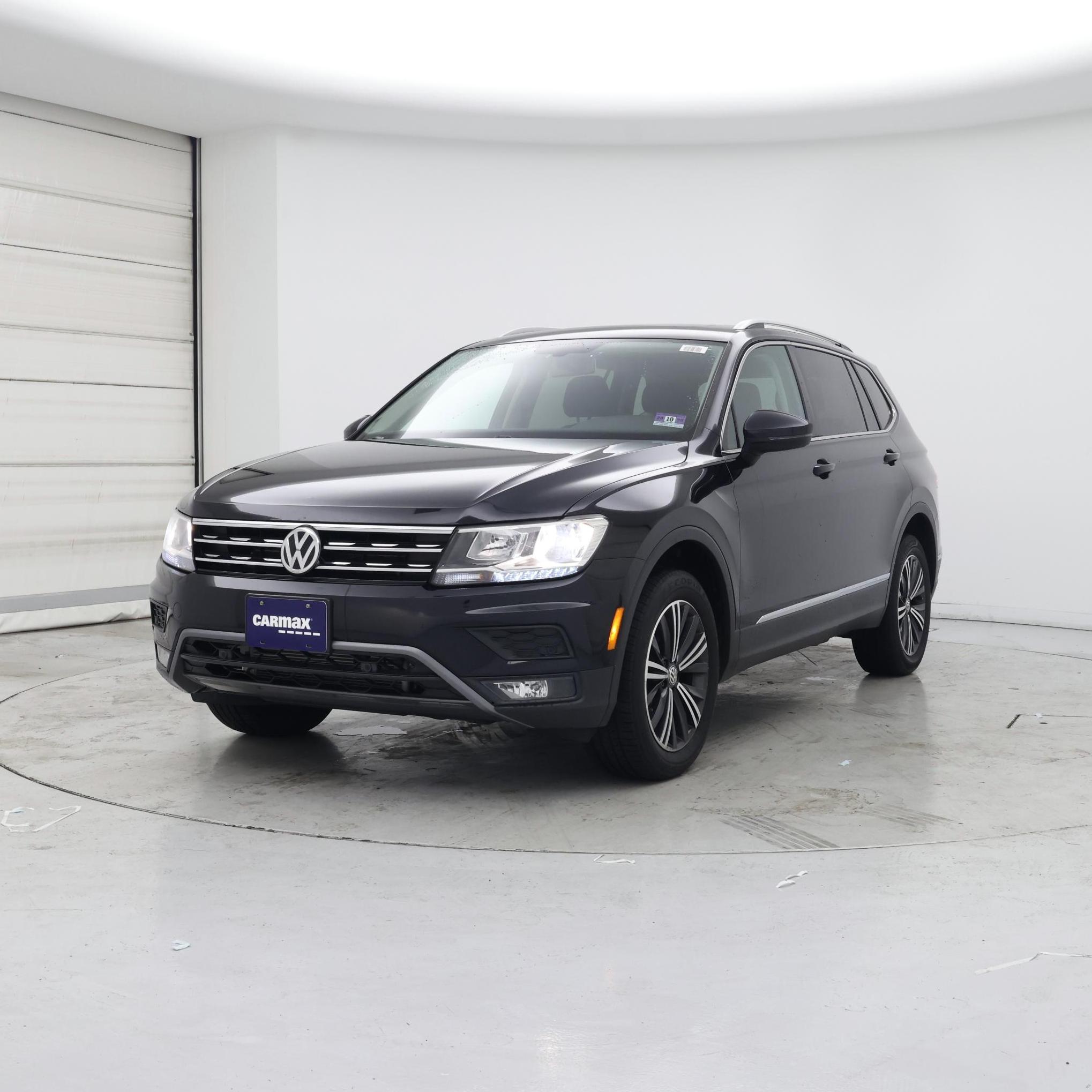 Thumbnail: 2019 Volkswagen Tiguan - 4