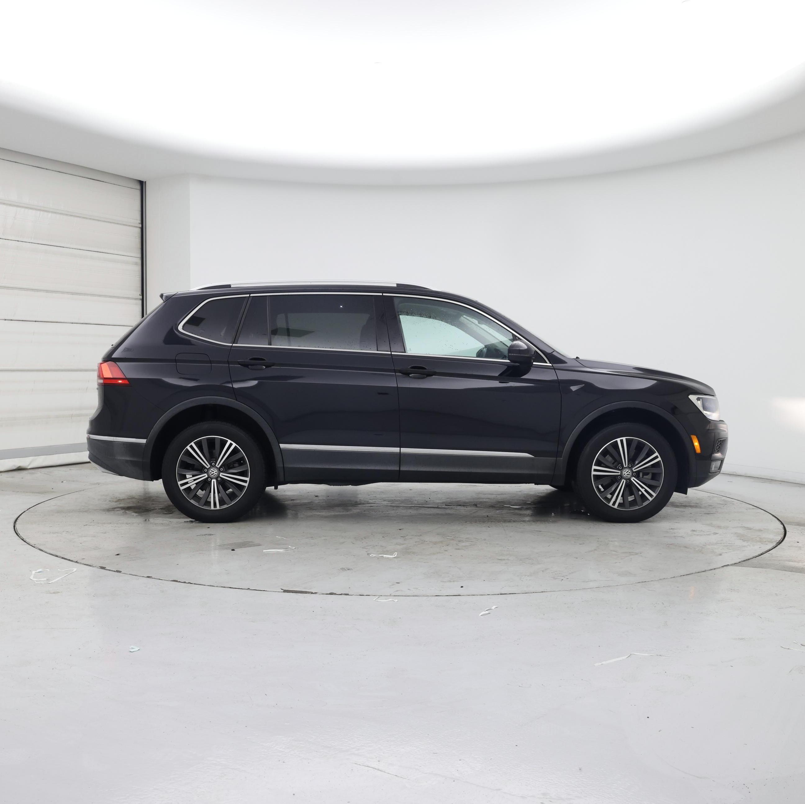 Thumbnail: 2019 Volkswagen Tiguan - 7