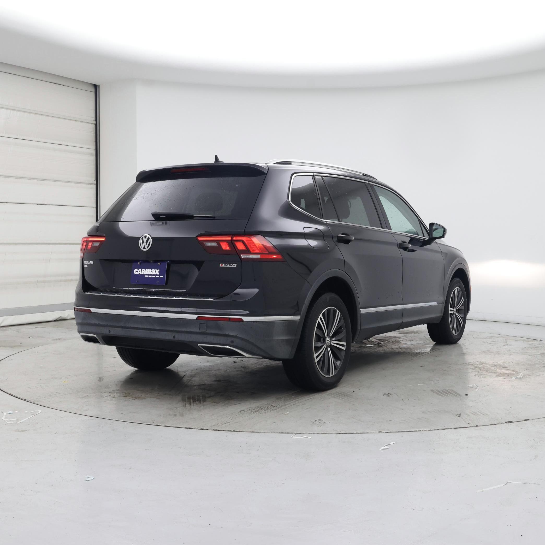 Thumbnail: 2019 Volkswagen Tiguan - 8