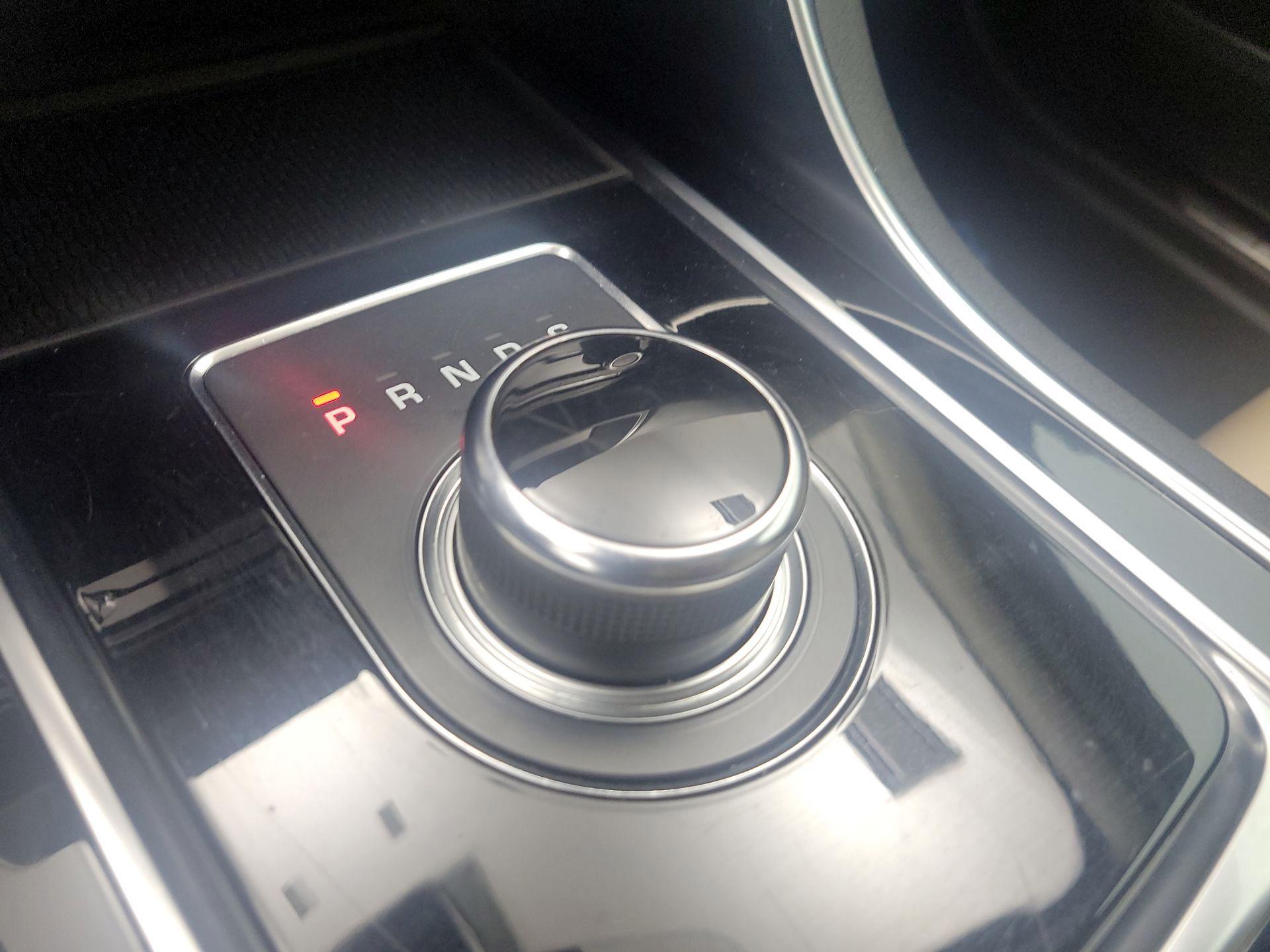 Thumbnail: 2019 Jaguar XE - 17