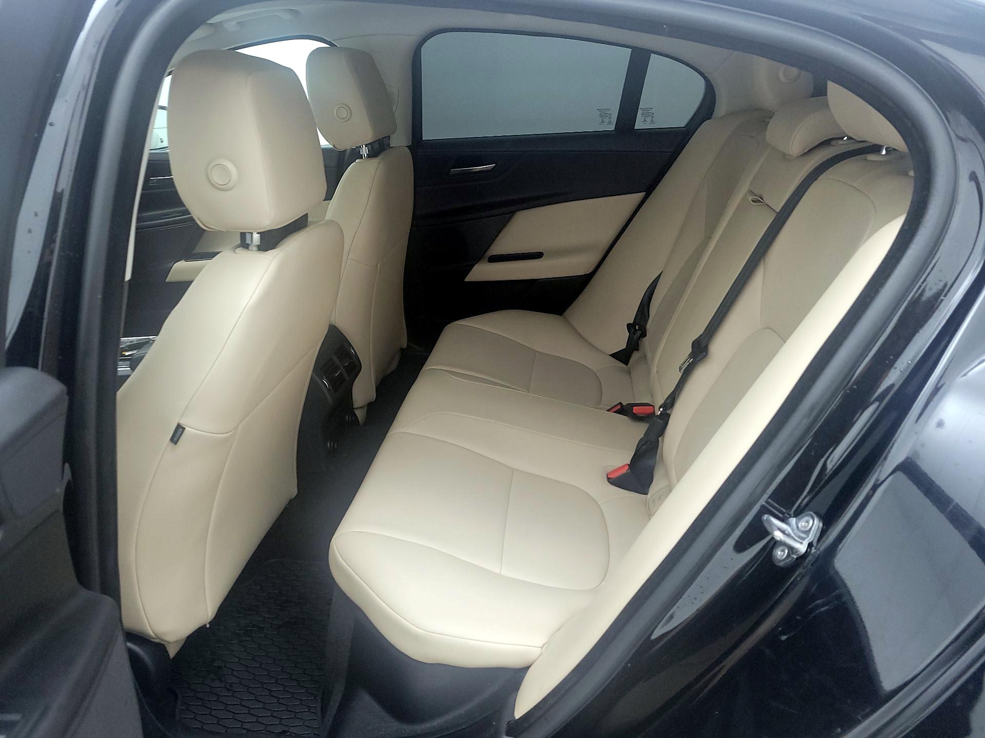 Thumbnail: 2019 Jaguar XE - 19