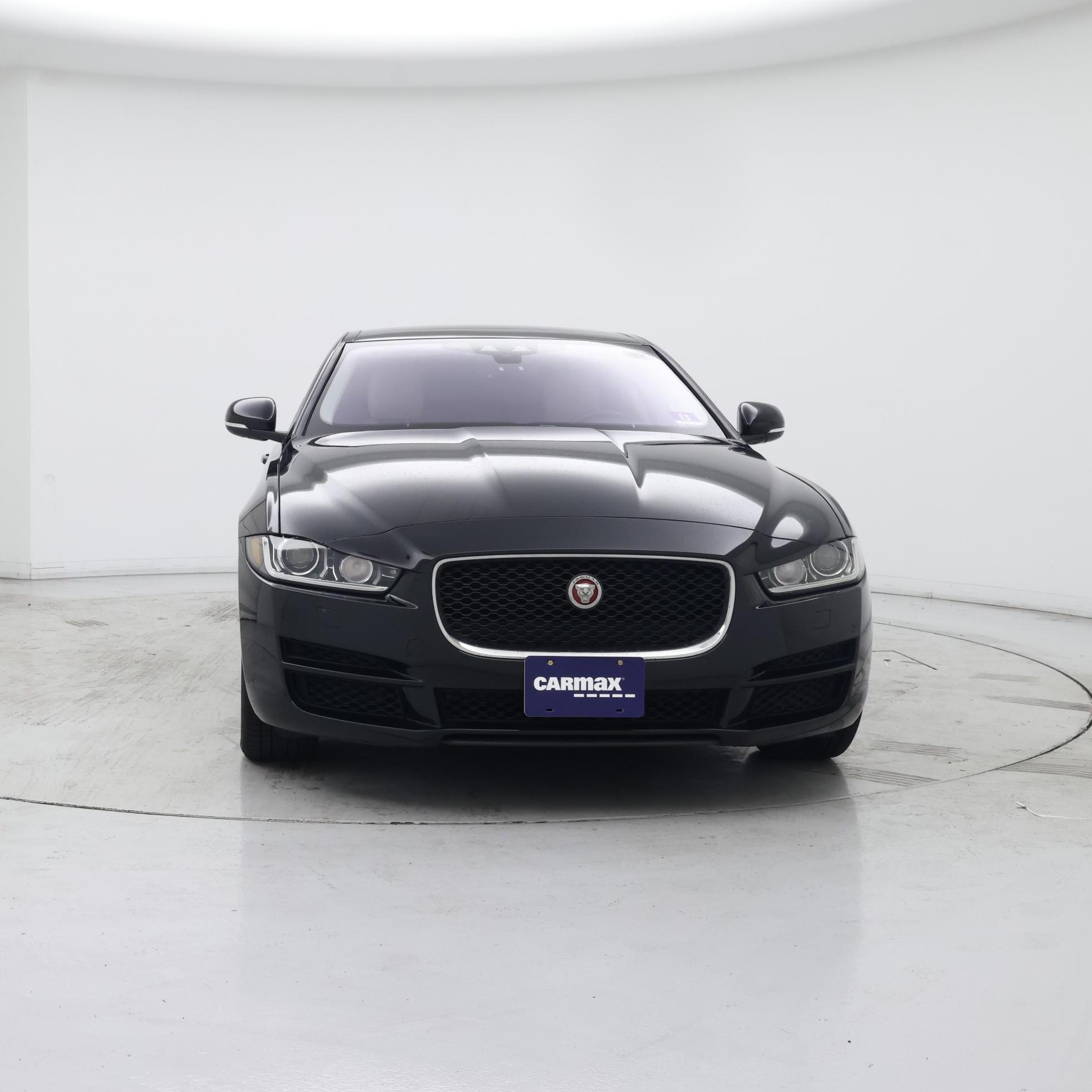 Thumbnail: 2019 Jaguar XE - 5