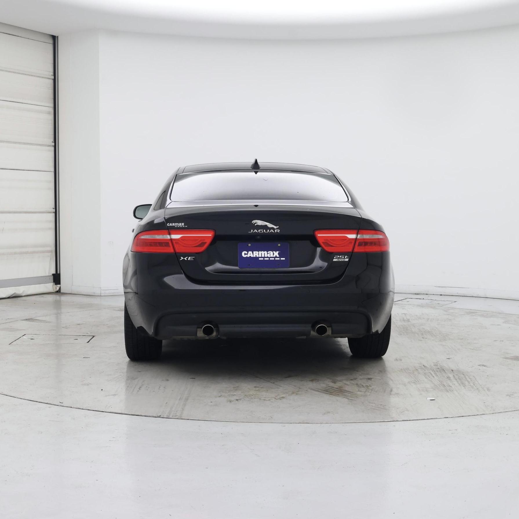 Thumbnail: 2019 Jaguar XE - 6
