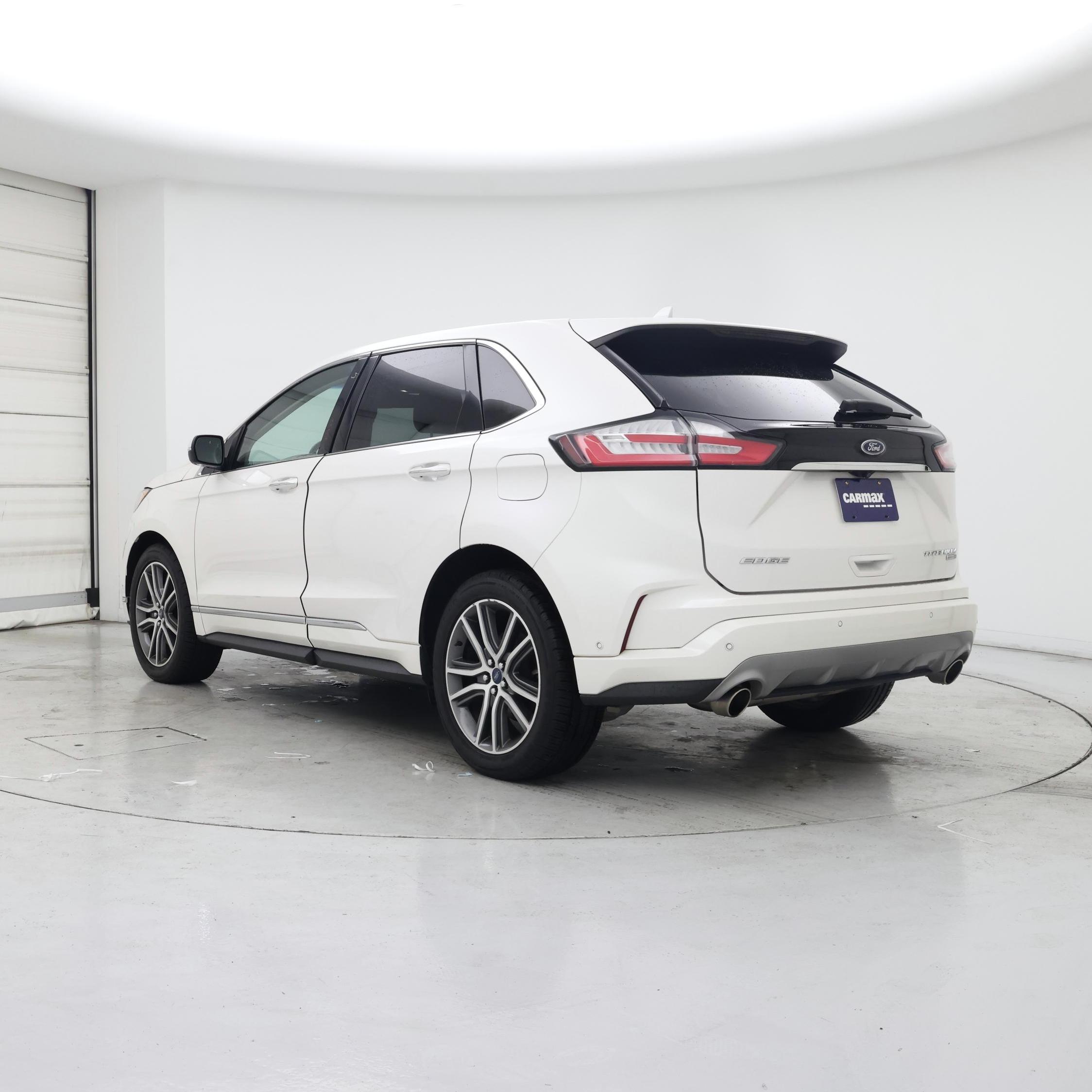Thumbnail: 2019 Ford Edge - 2