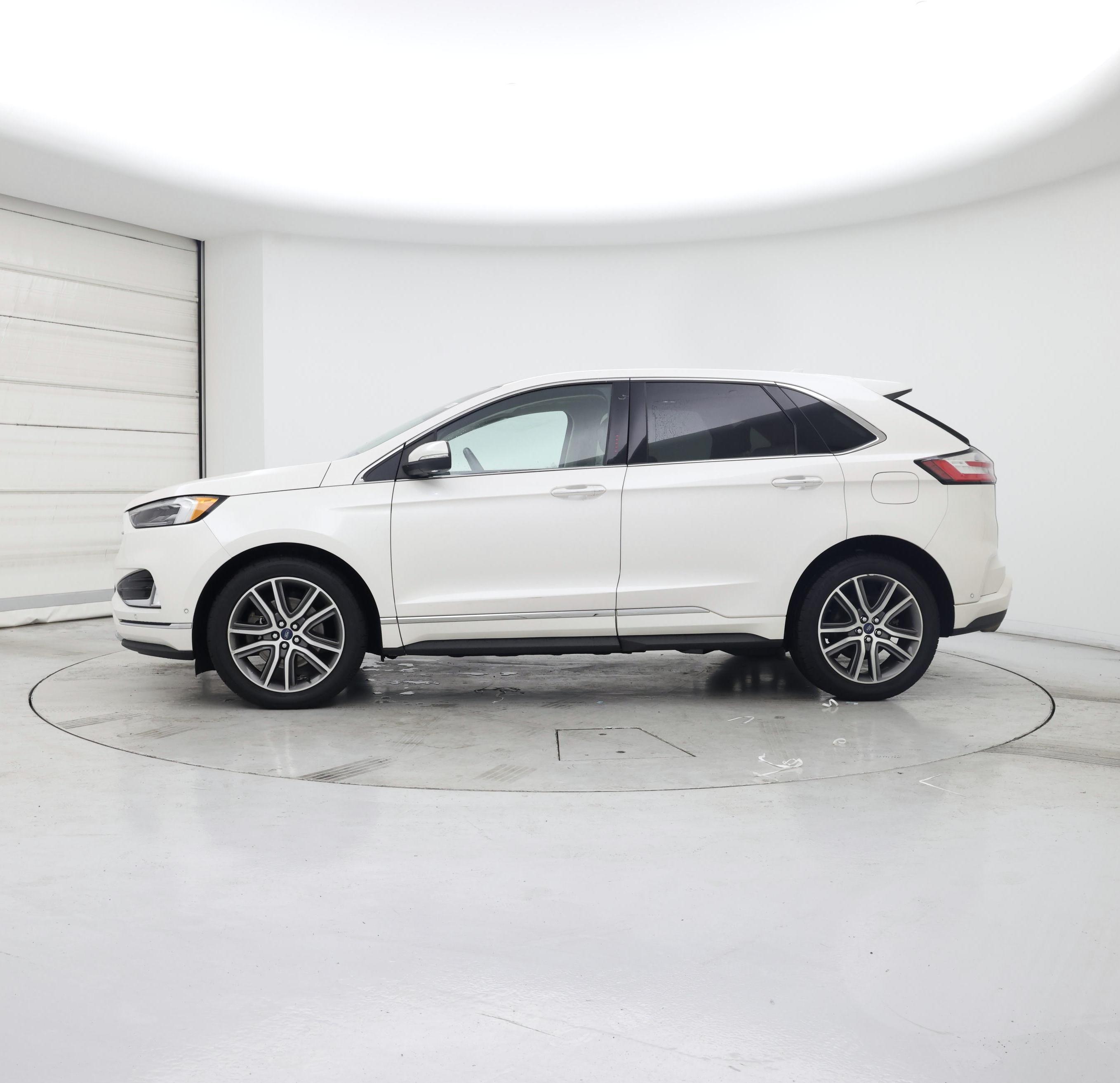 Thumbnail: 2019 Ford Edge - 3