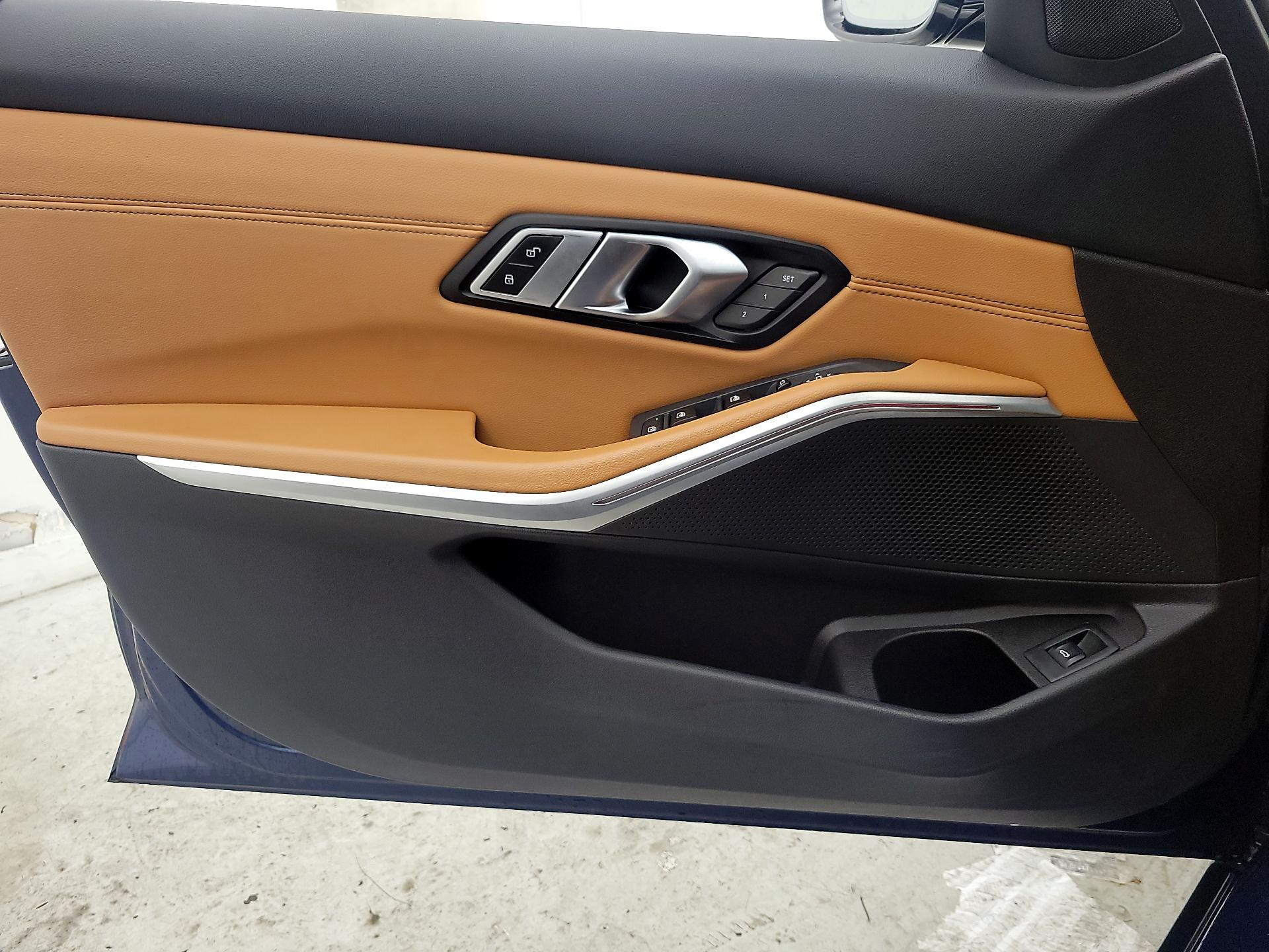Thumbnail: 2021 BMW 3 Series - 12