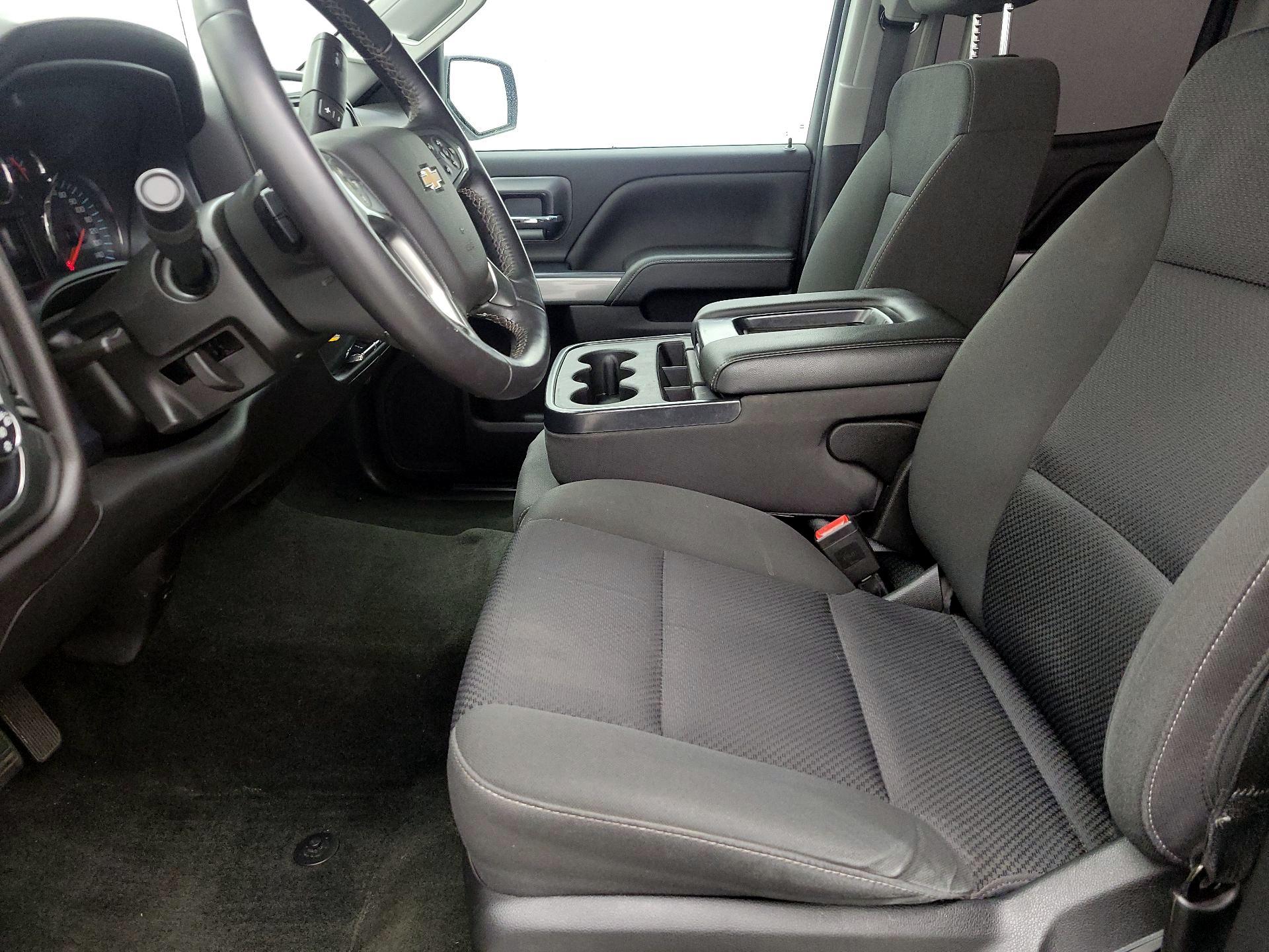 Thumbnail: 2018 Chevrolet Silverado 1500 - 11