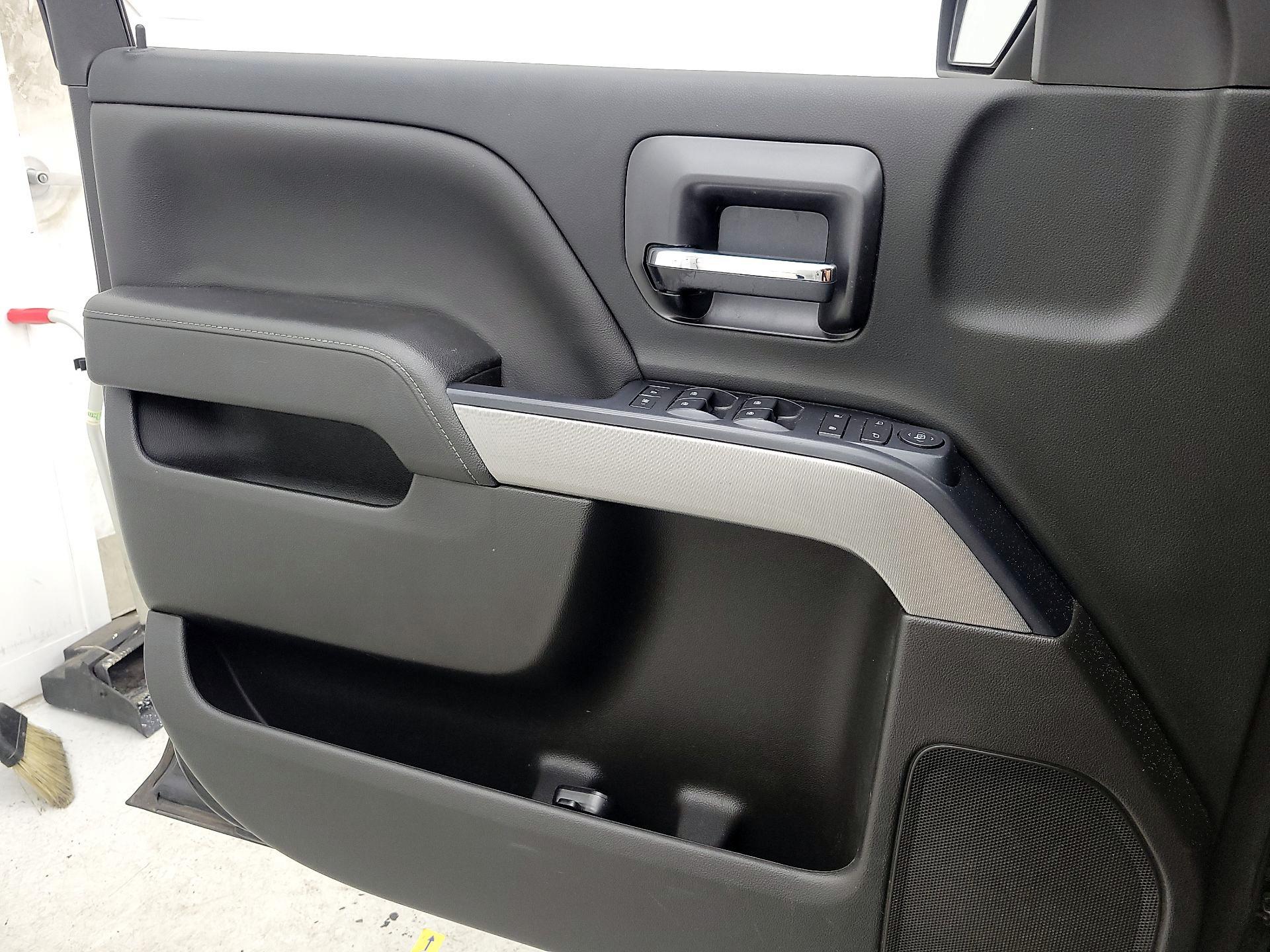 Thumbnail: 2018 Chevrolet Silverado 1500 - 12
