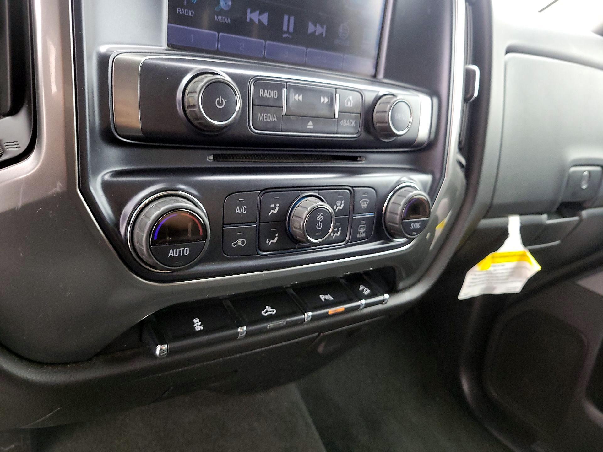 Thumbnail: 2018 Chevrolet Silverado 1500 - 17
