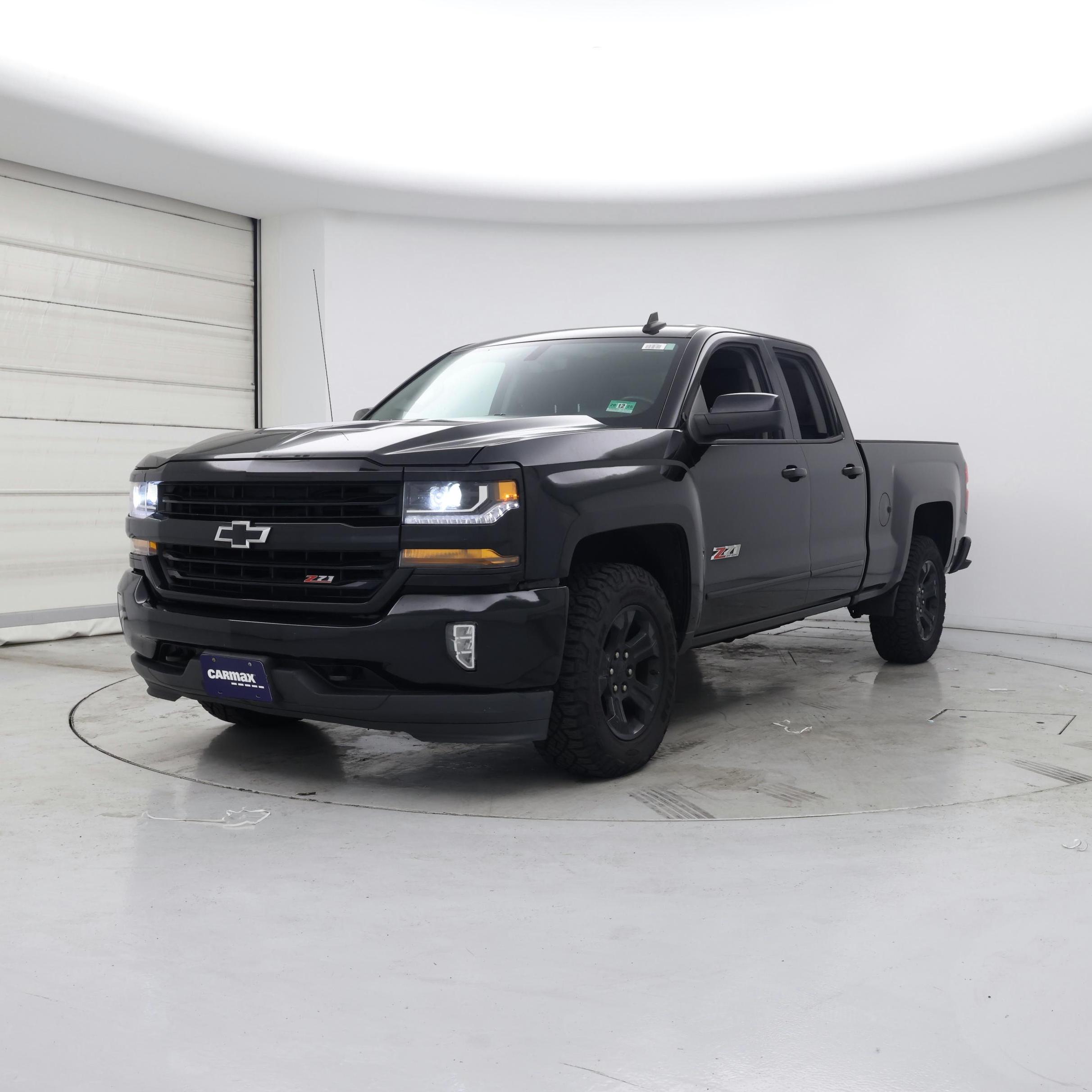 Thumbnail: 2018 Chevrolet Silverado 1500 - 4