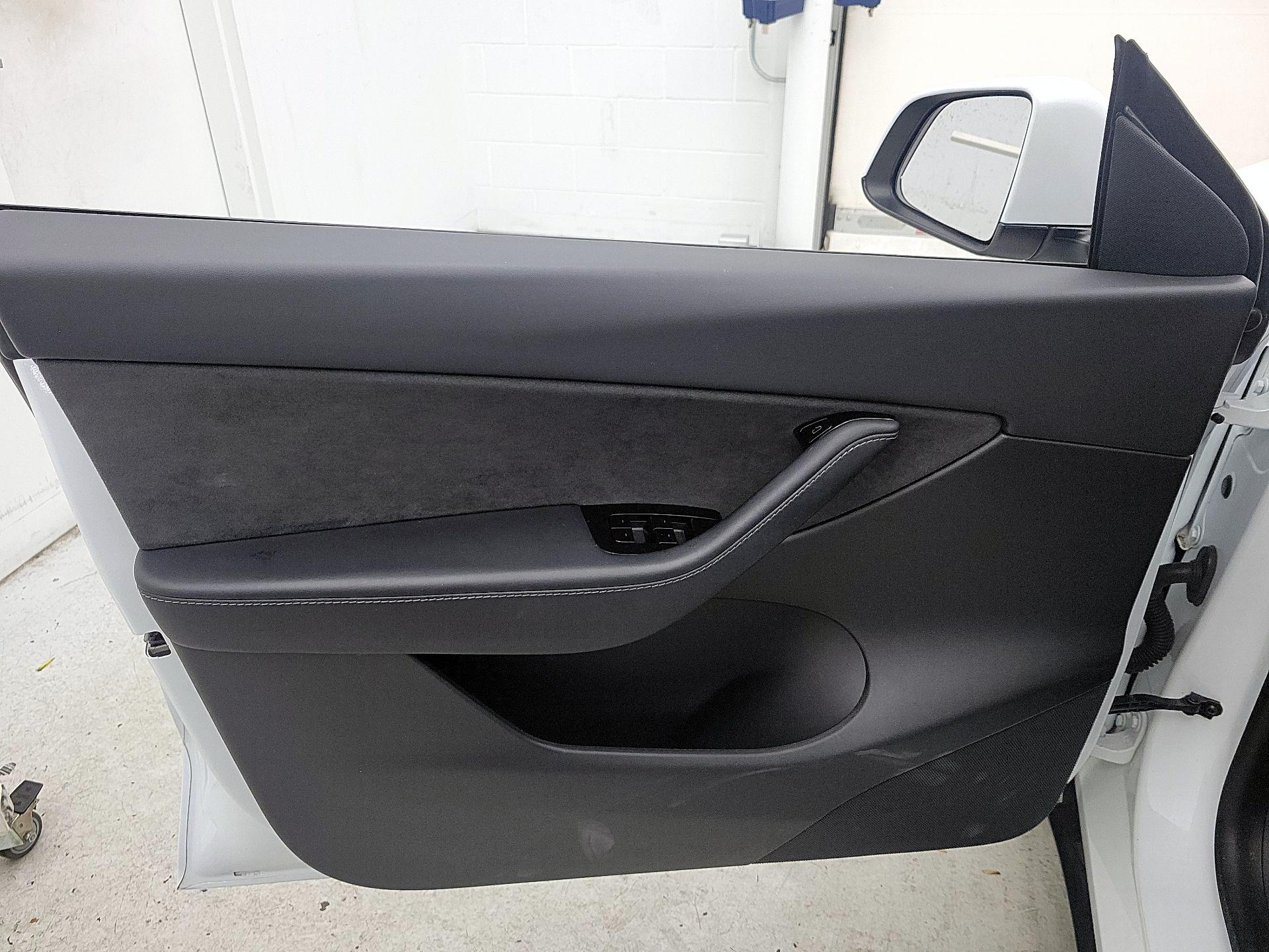 Thumbnail: 2021 Tesla Model Y - 12