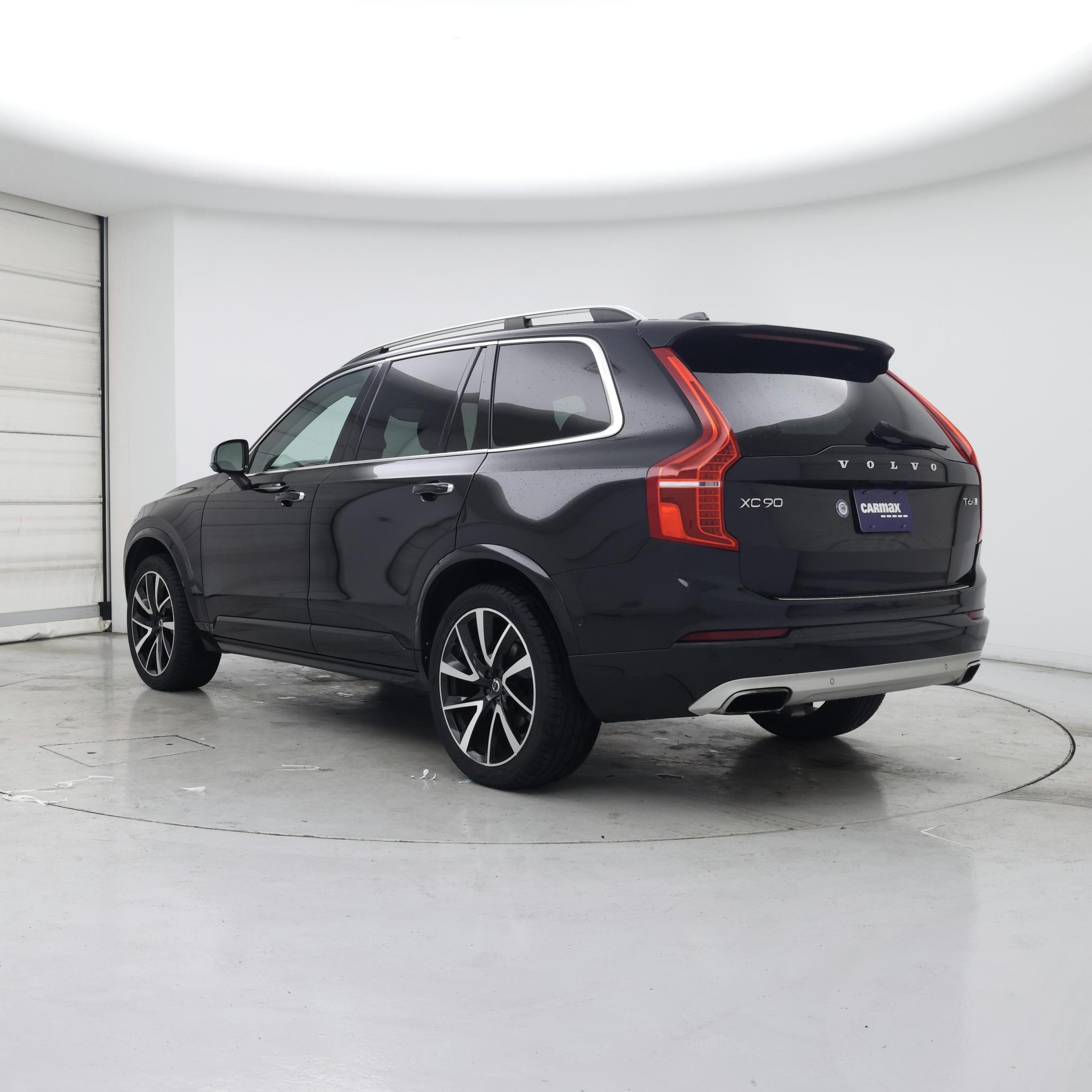 Thumbnail: 2018 Volvo XC90 - 2