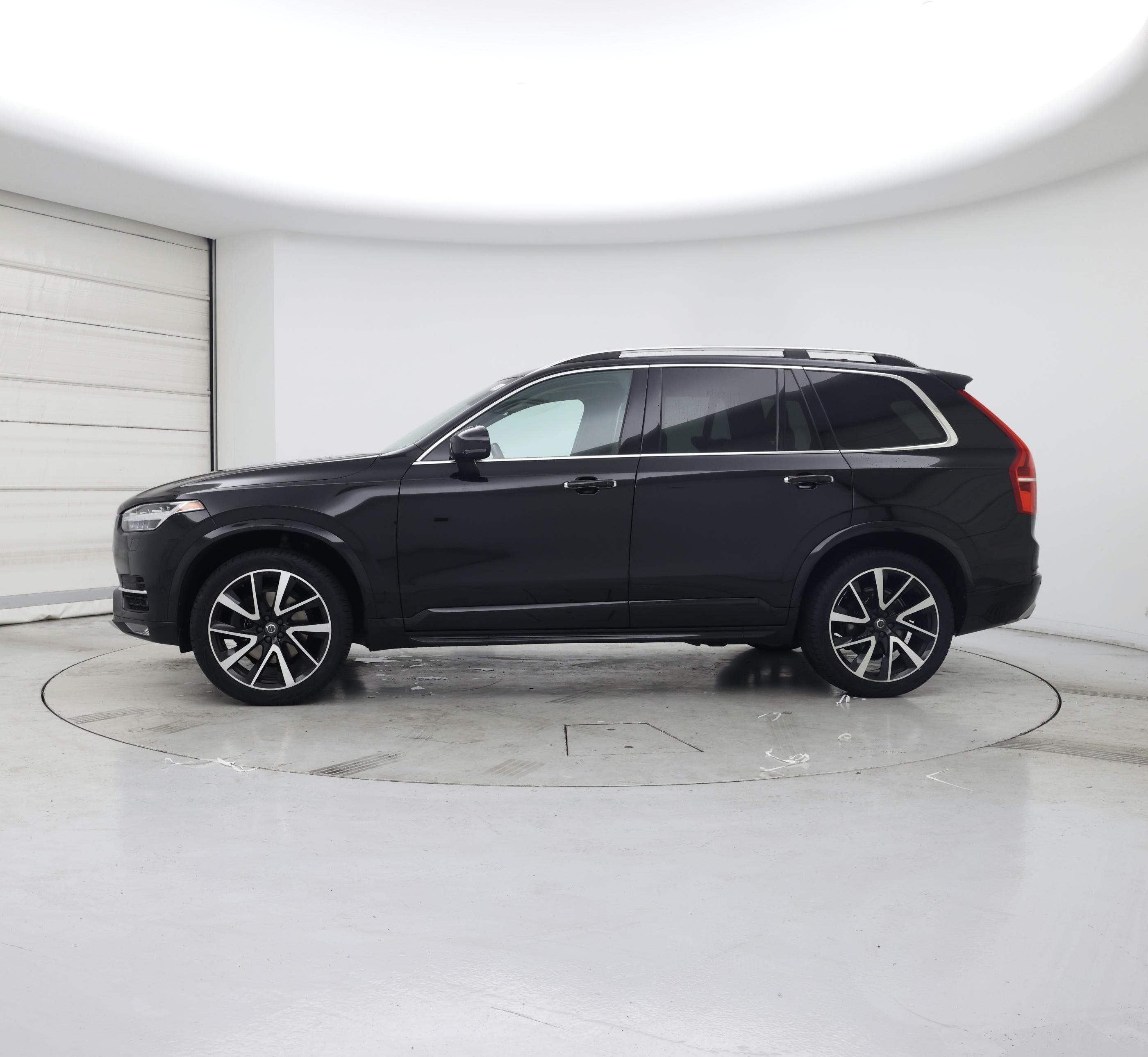 Thumbnail: 2018 Volvo XC90 - 3