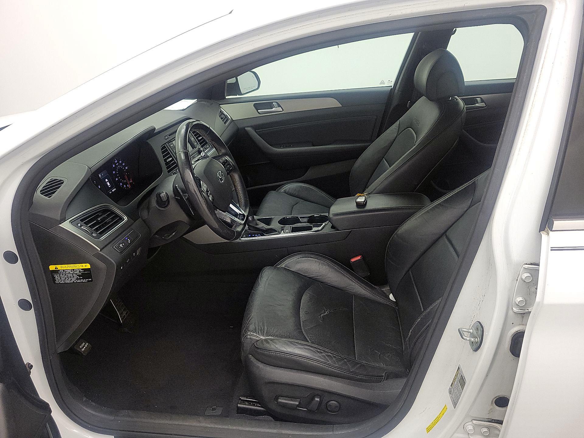 Thumbnail: 2015 Hyundai Sonata - 11