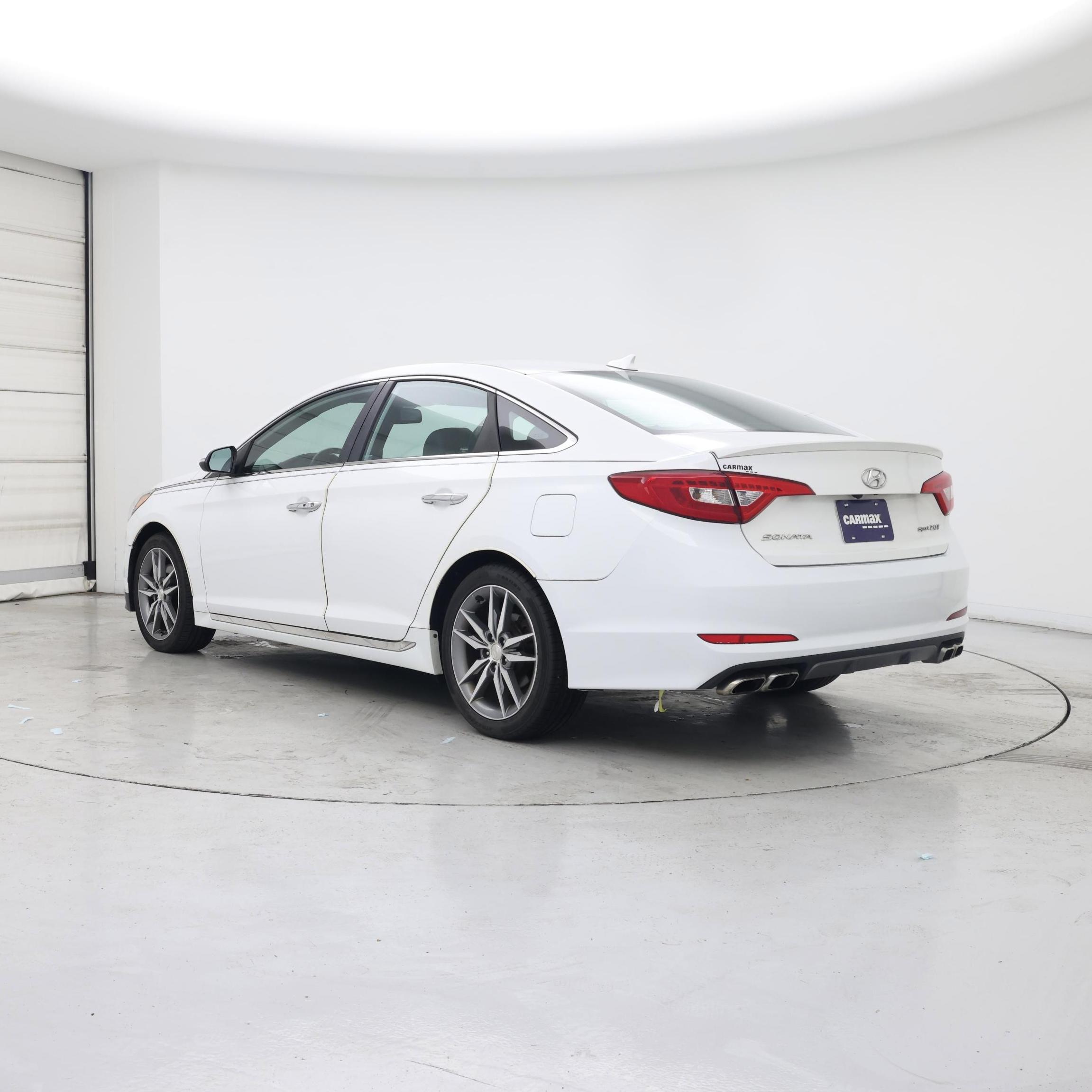 Thumbnail: 2015 Hyundai Sonata - 2