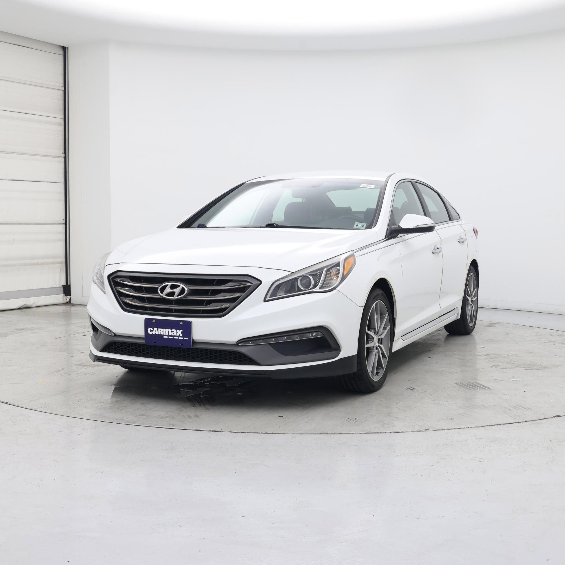 Thumbnail: 2015 Hyundai Sonata - 4