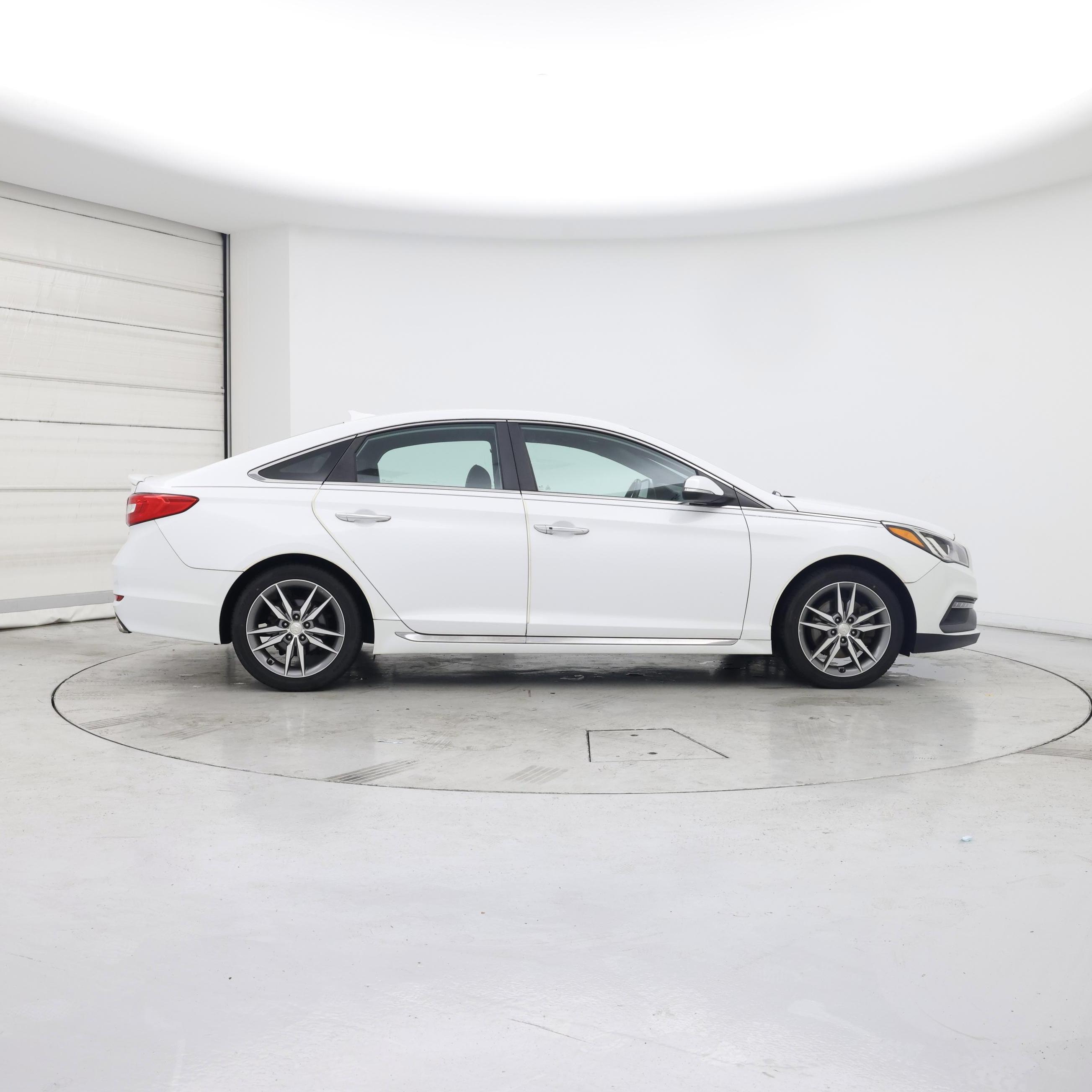 Thumbnail: 2015 Hyundai Sonata - 7